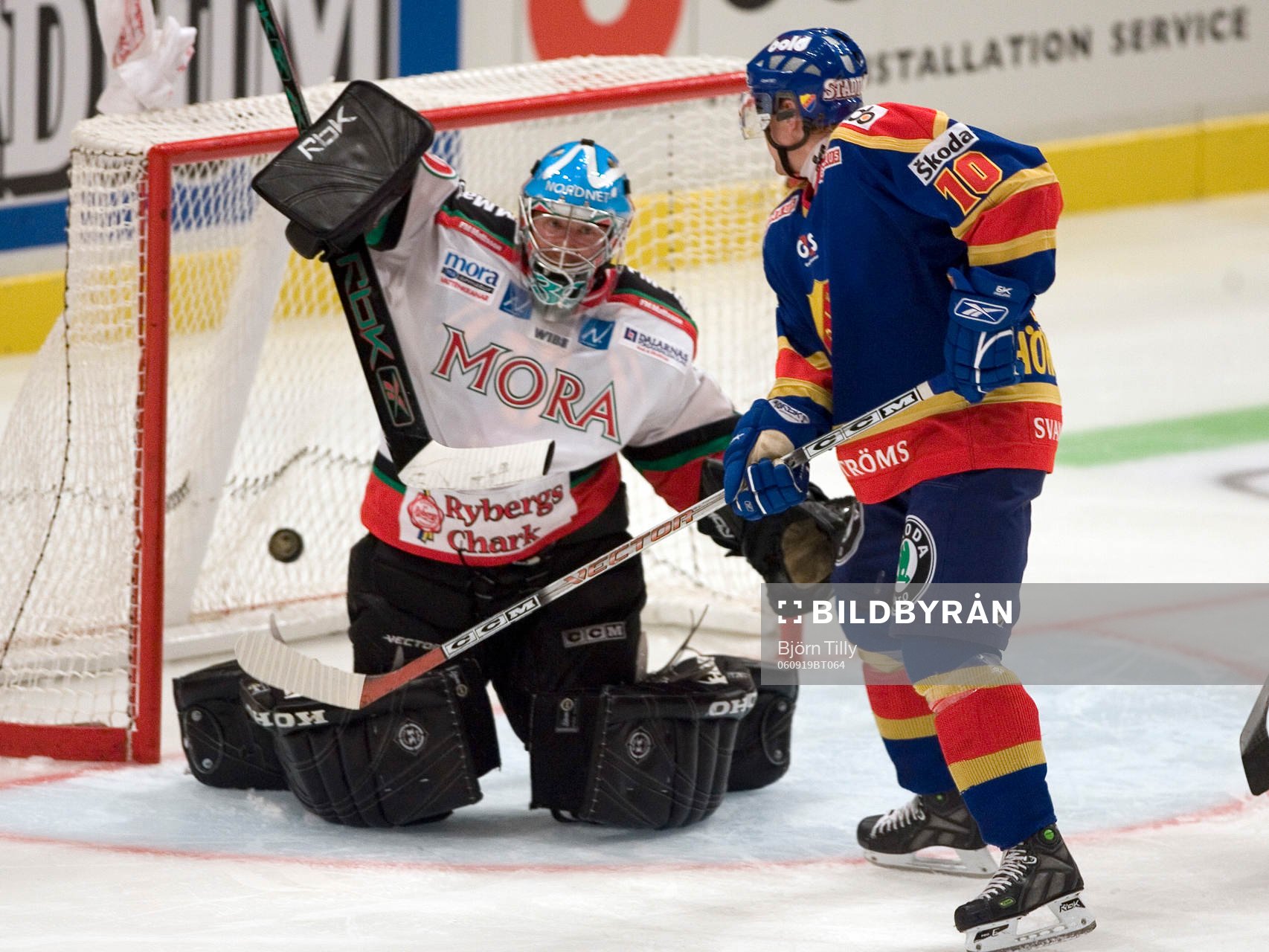 Juha Pitkämäki, målvakt, Mora och tvåmålsskytten