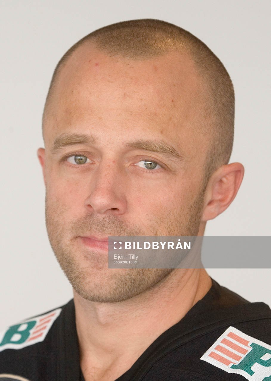 Daniel Broberg, tränare, AIK