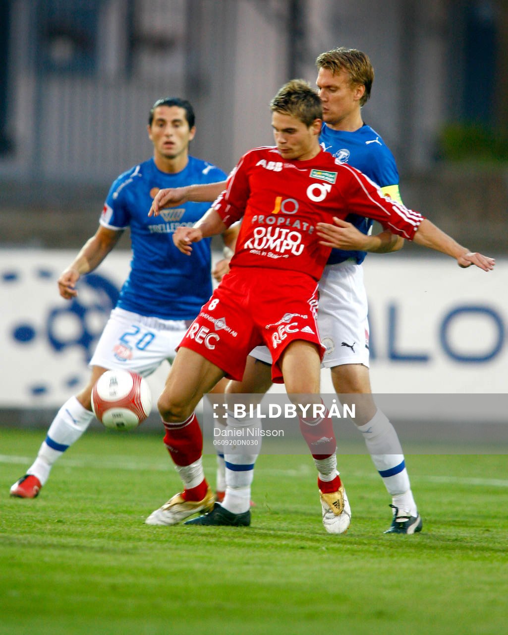 Tobias Larsson, Degerfors och Linus Malmqvist och Yousef
