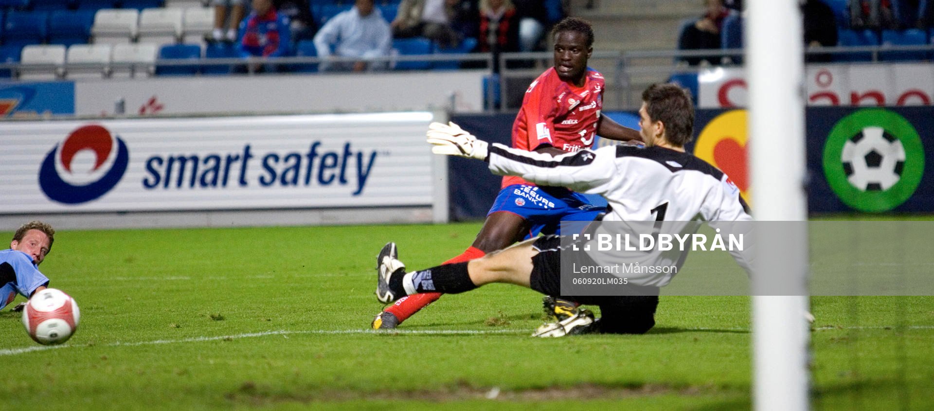 2-0 Olivier Karekezi förbi Mattias Hugosson
