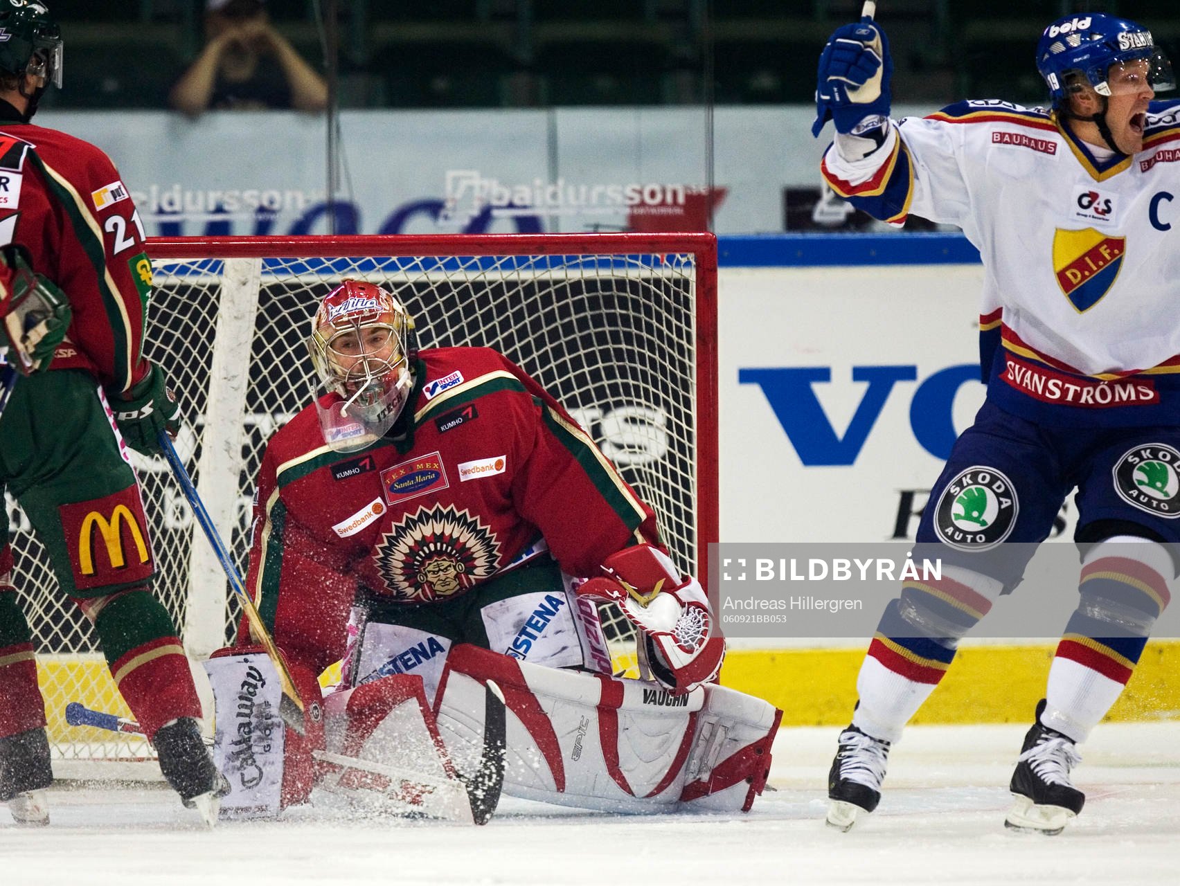 Tommy Salo, målvakt Frölunda släpper in första målet,