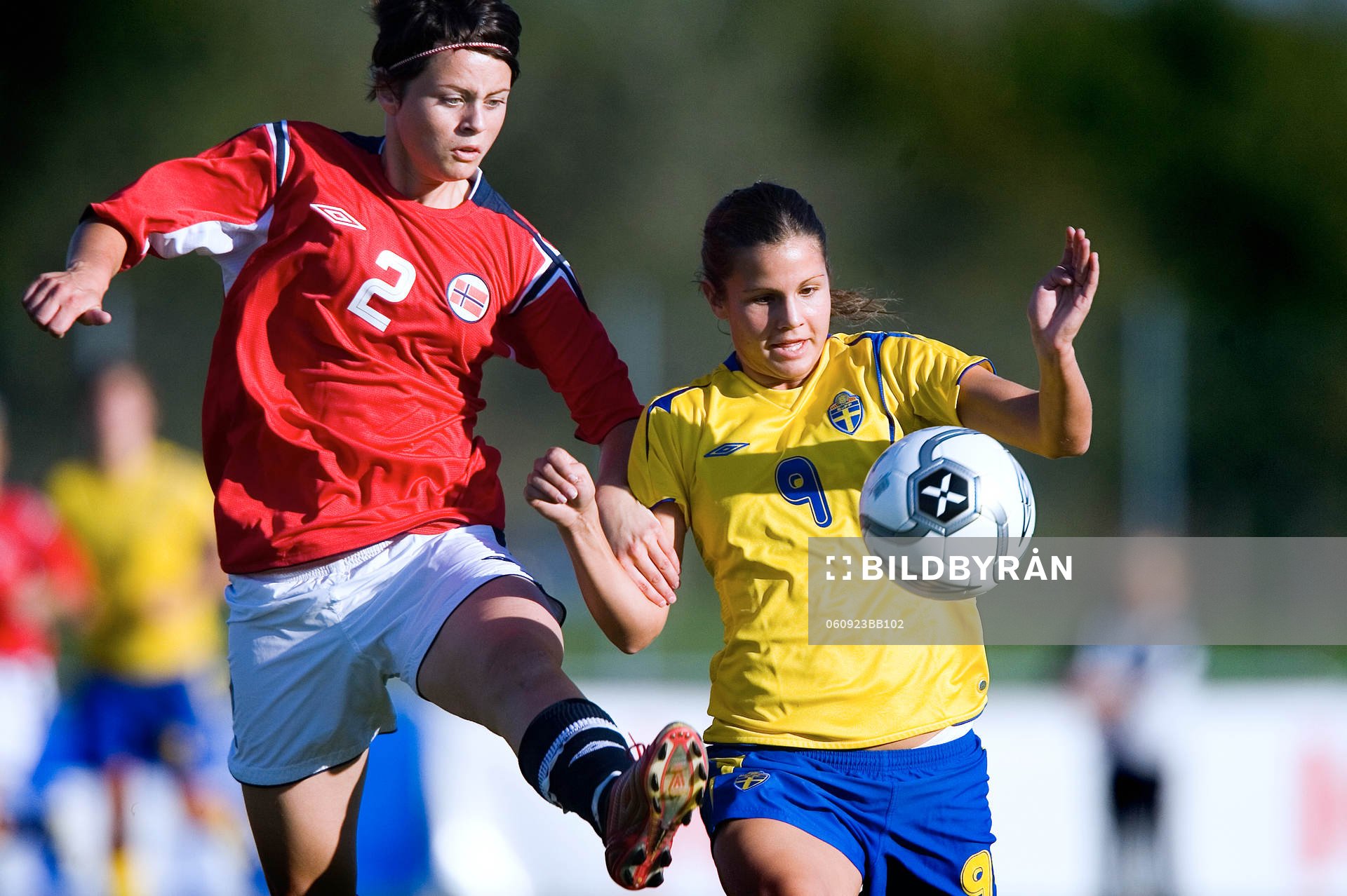 Nora H.Berge, Norge och Emelia Erixon, Sverige