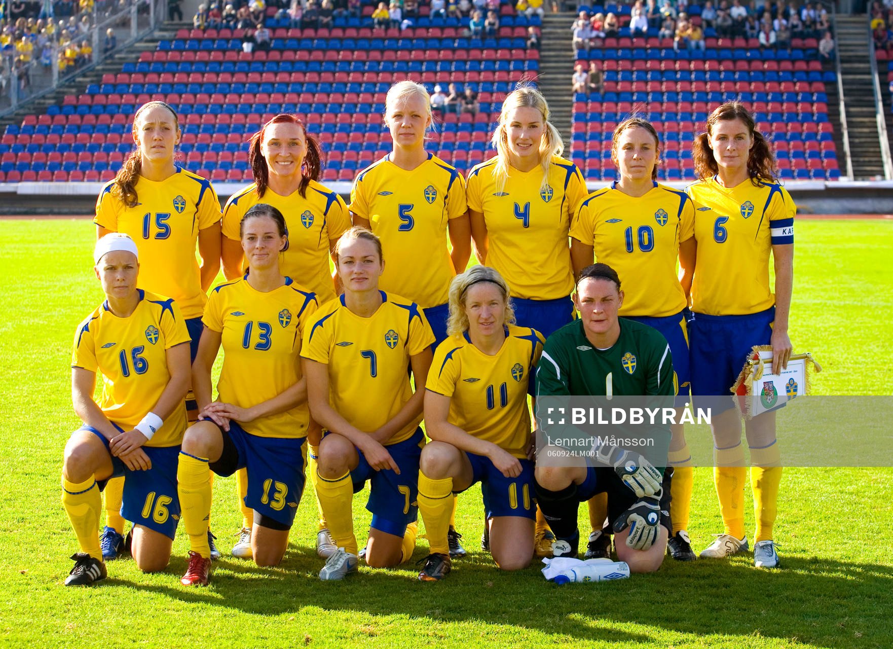 Bakre raden frv; Therese Sjögran, Frida Östberg, Caroline