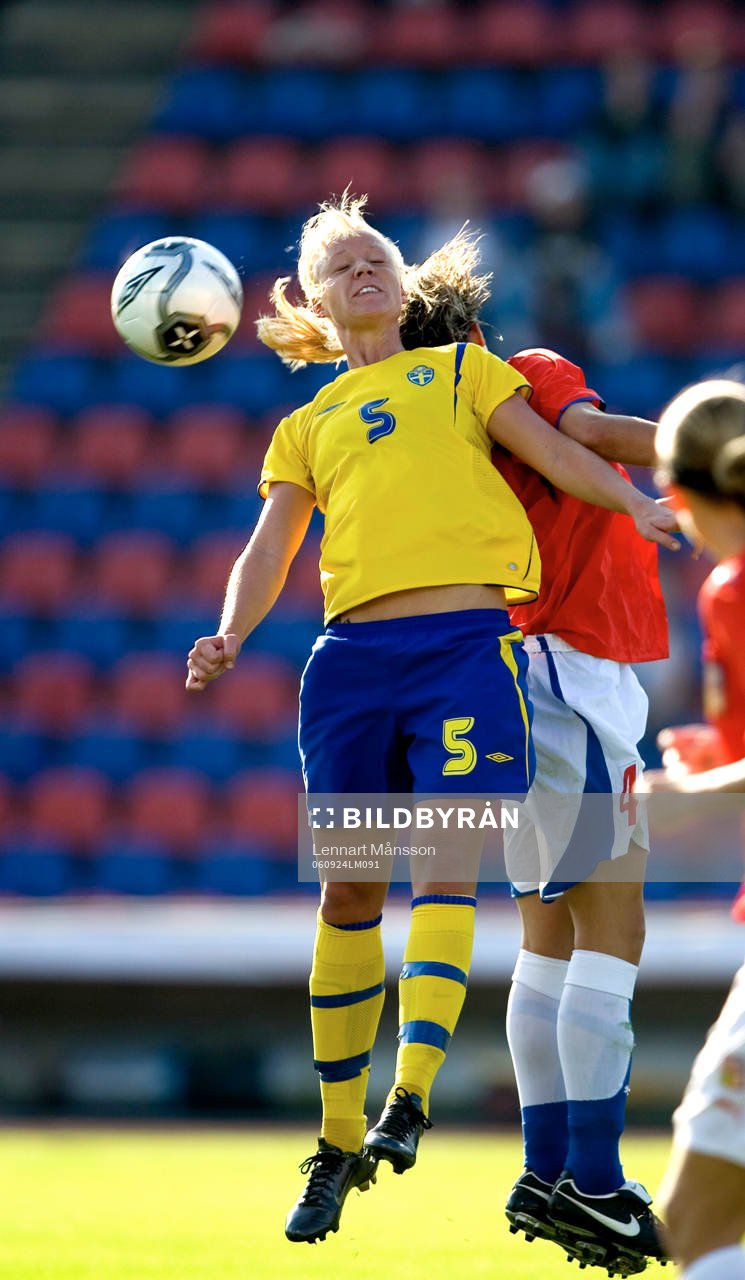 Caroline Seger, Sverige, nick, nickduell