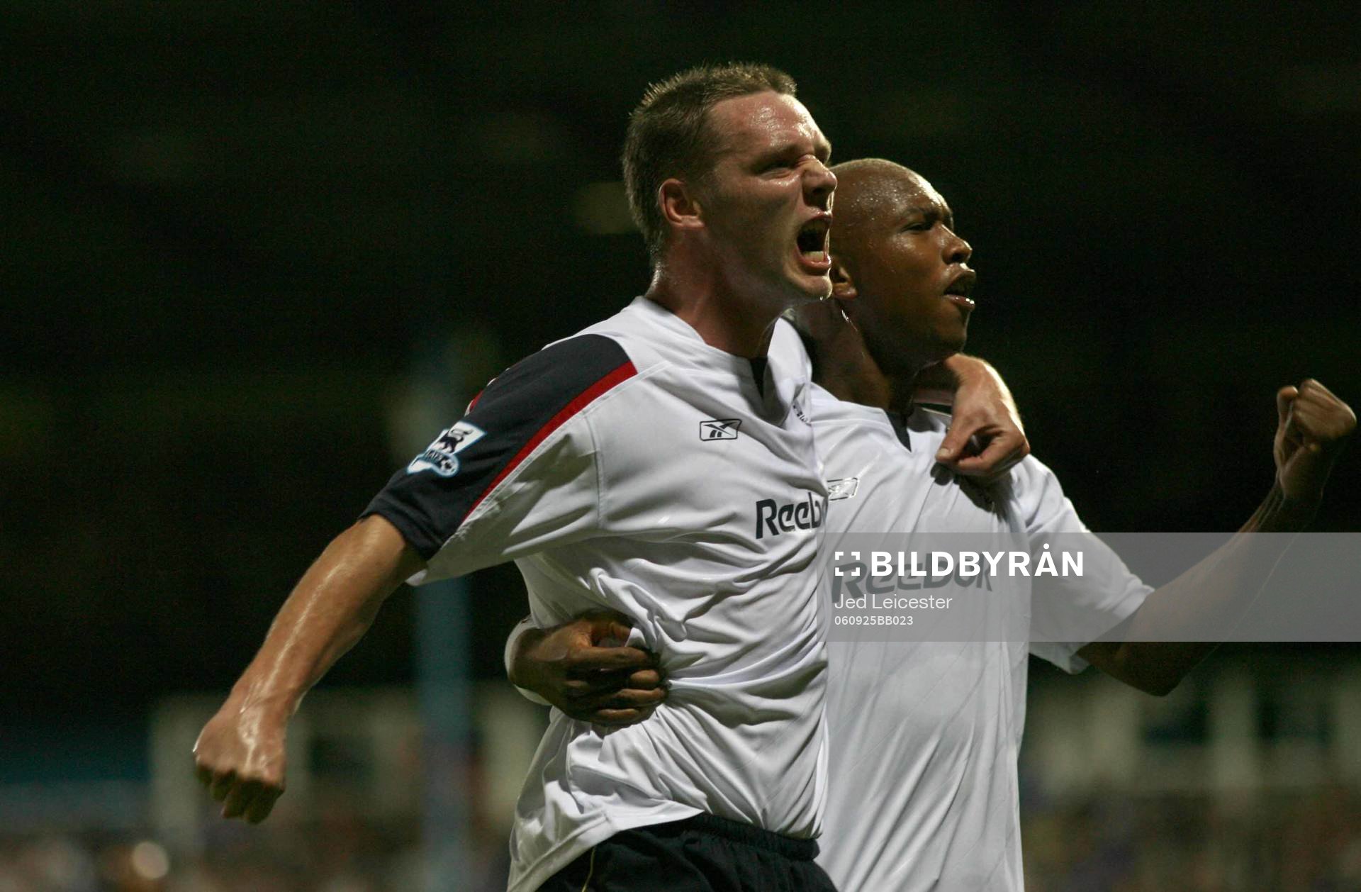 Kevin Nolan och El Hadji Diouf, Bolton, jubel, glädje