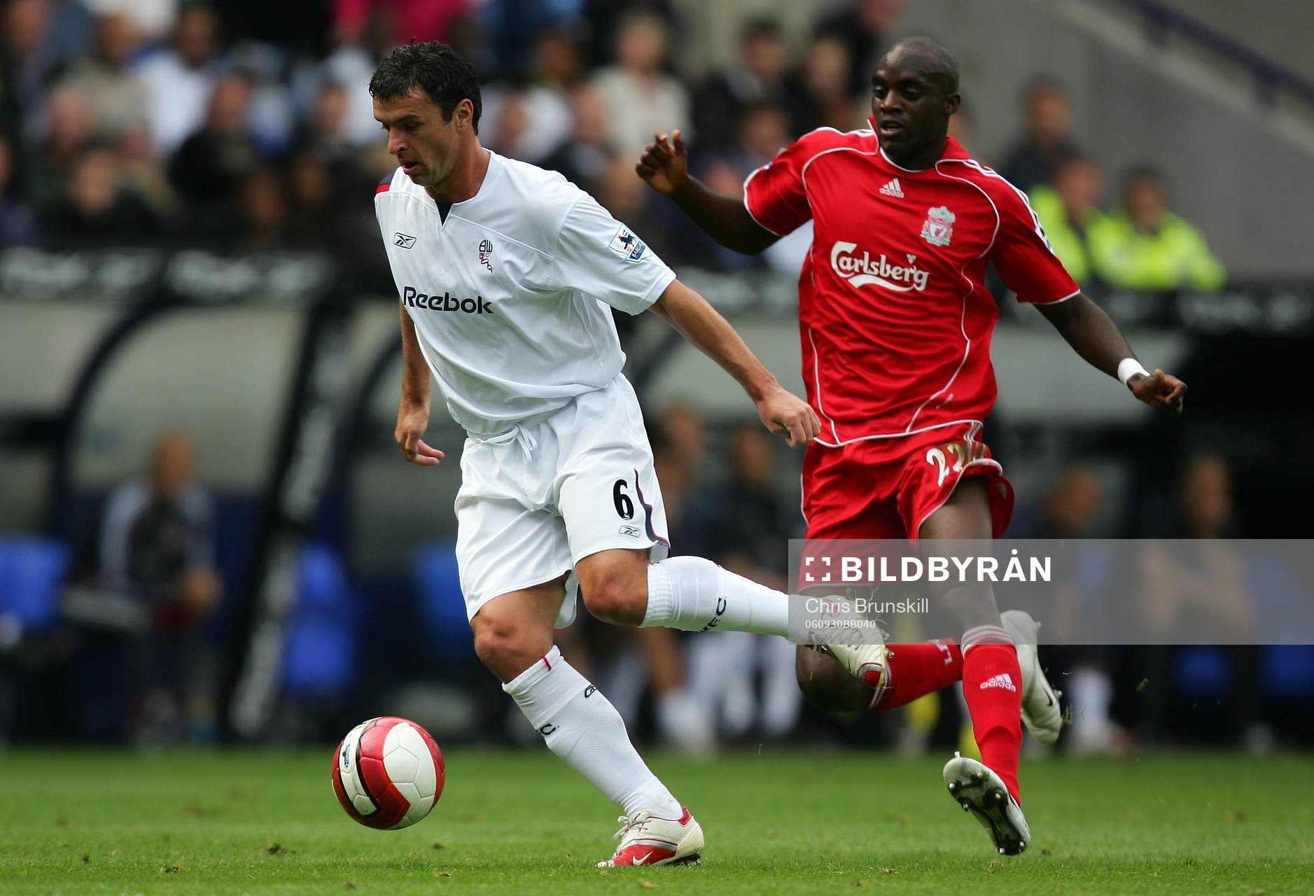 Gary Speed, Bolton och Momo Sissoko, Liverpool