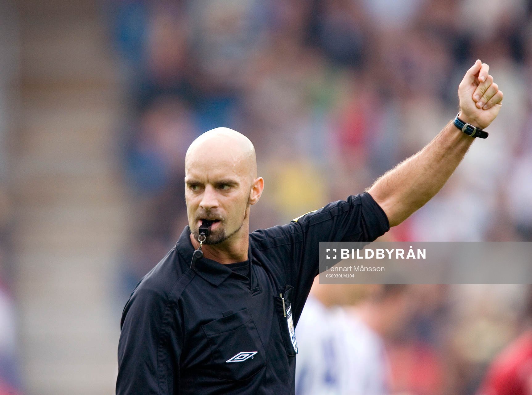 Stefan Johannesson, domare. Visselpipa