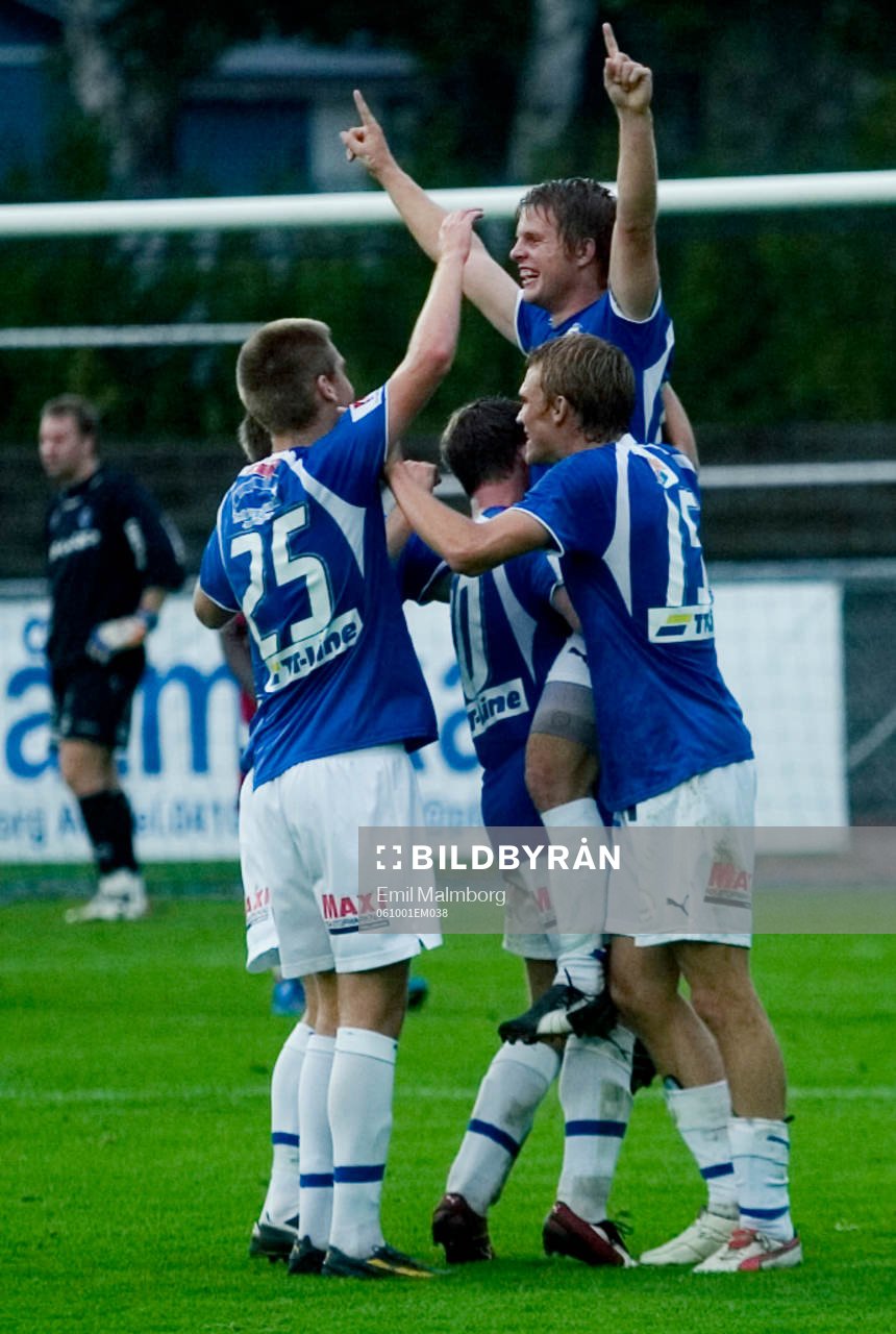  Trelleborg tog sig tillbaka till Allsvenskan. Dennis Melander, Trelleborg, har satt spiken i kistan,  det är klart.