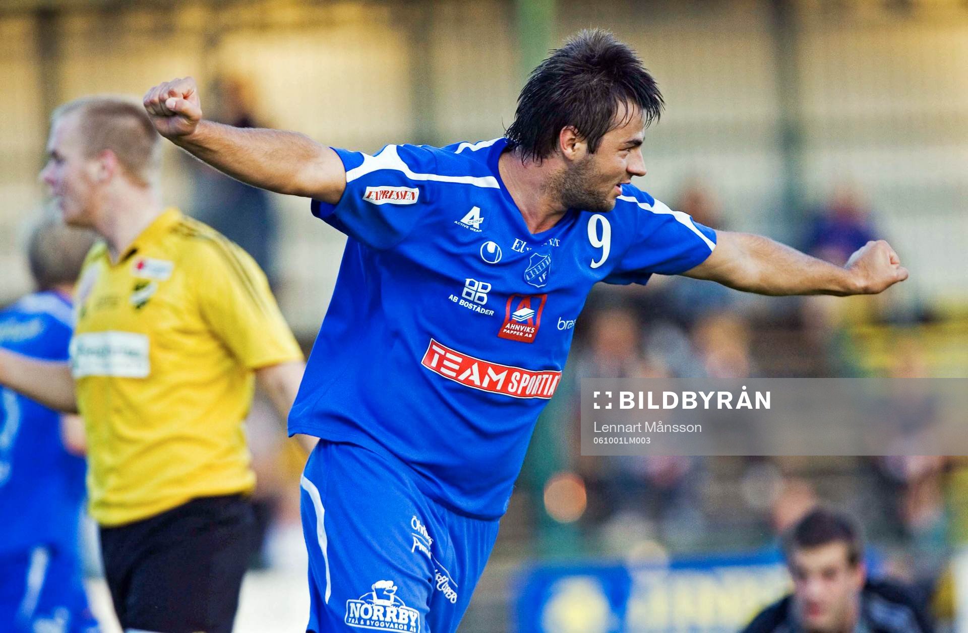 1-3, Vedad Aganovic jublar, Niclas Fischer deppar