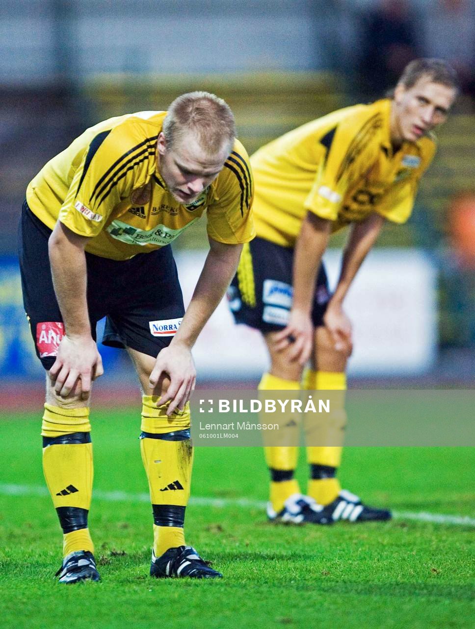 1-3, Mittbackarna Niclas Fischer och Bobby Alm Nilsson