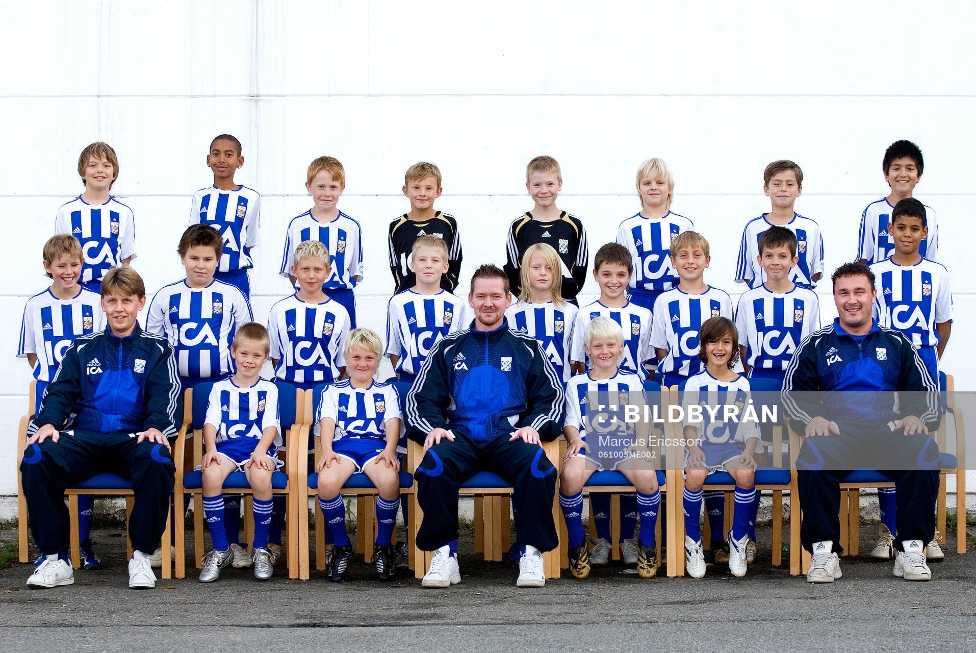 IFK Göteborg P99 - 00. Bak fr.v. Jakob Holtback, Gino