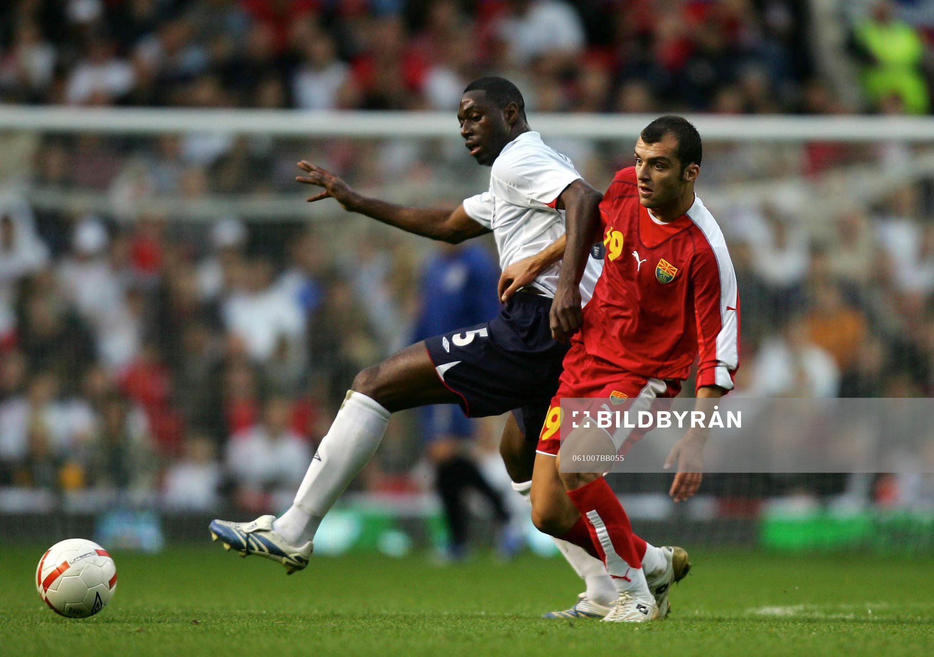 Ledley King, England och Goran Pandev, Makedonien