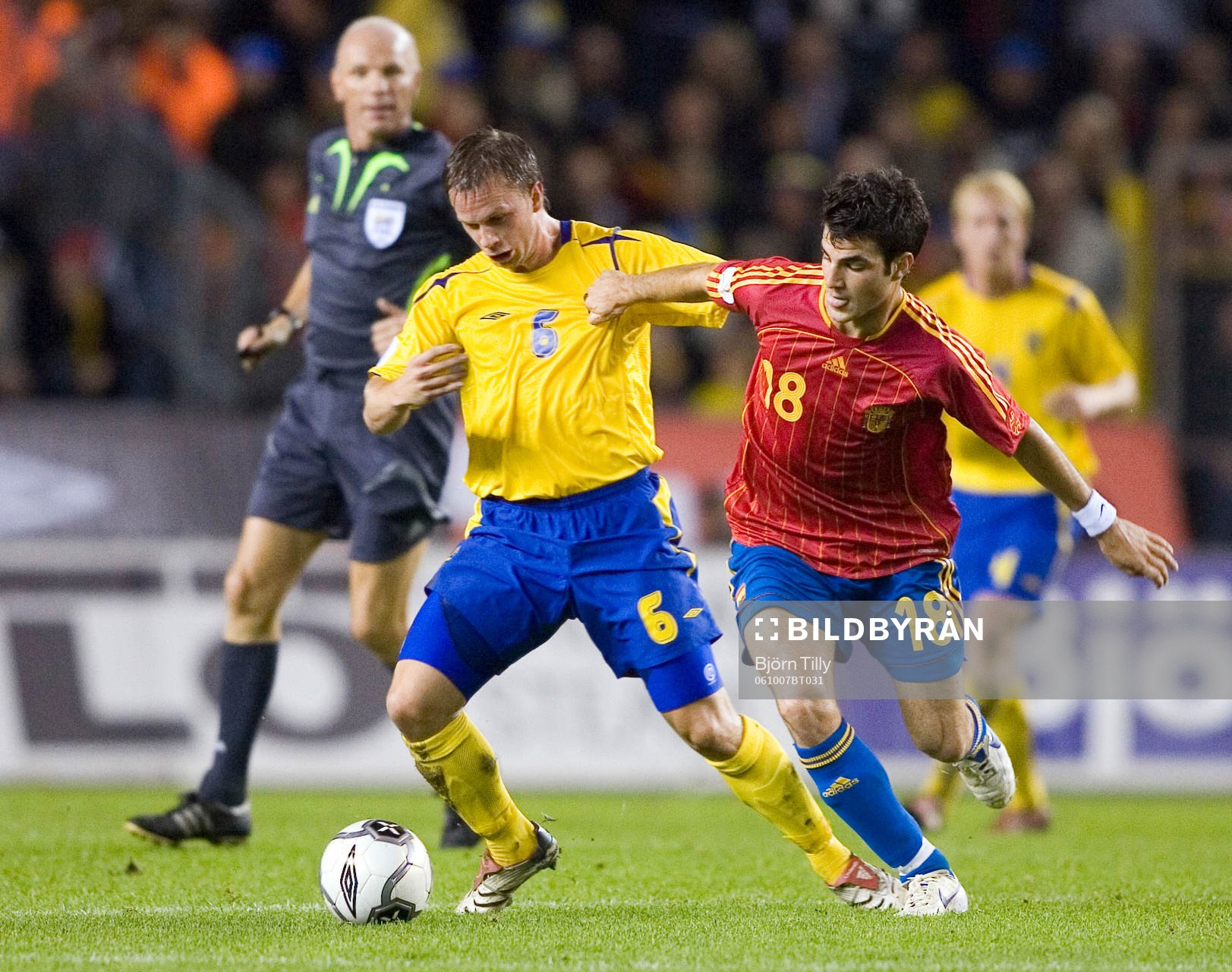 Tobias Linderoth, Sverige och Cesc Fabregas, Spanien