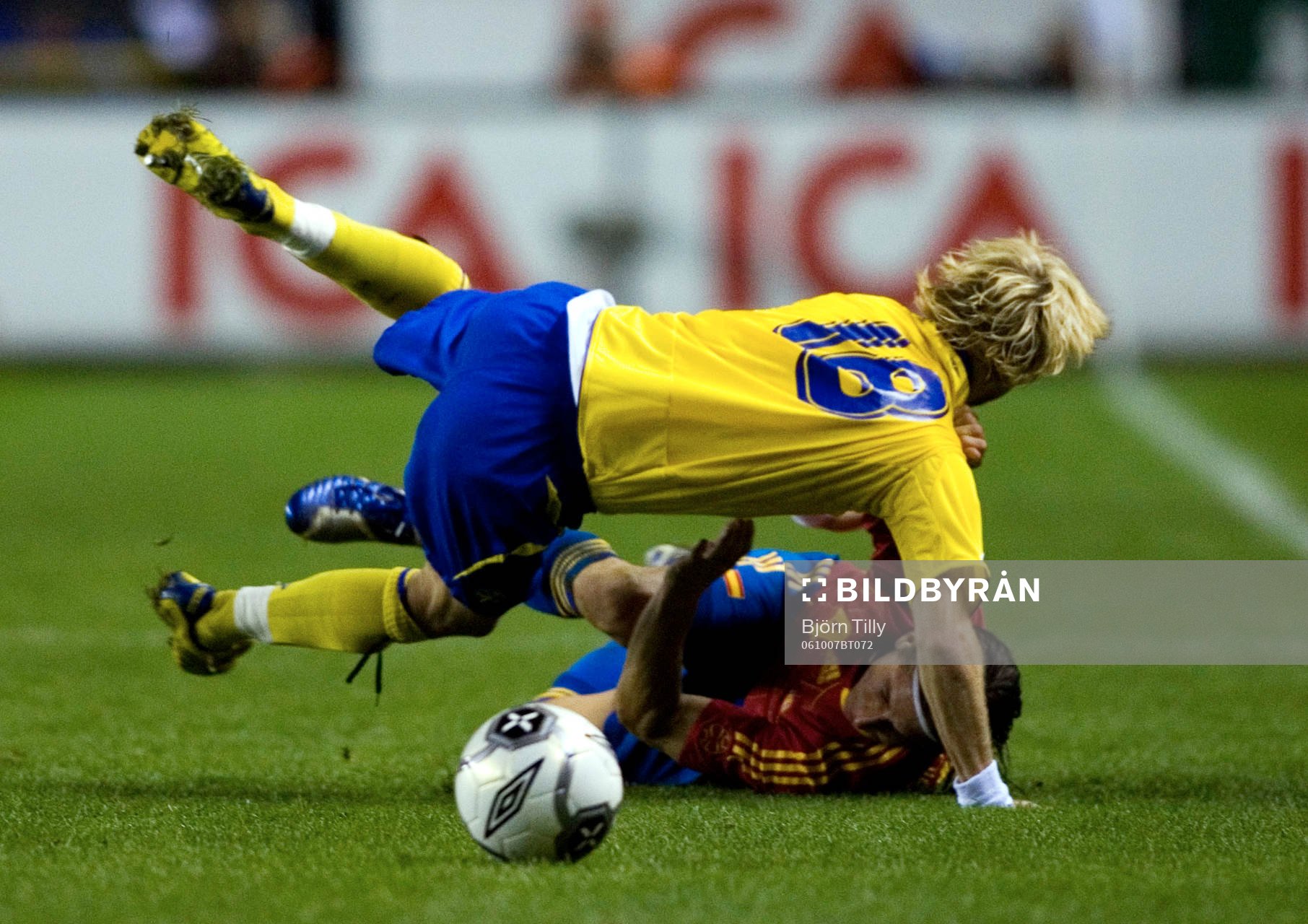 Christian Wilhelmsson, Sverige och Sergio Ramos, Spanien