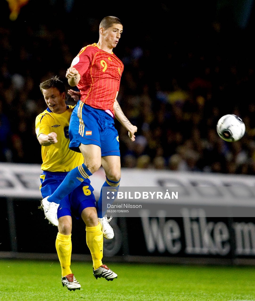 Tobias Linderoth, Sverige och Fernando Torres, Spanien