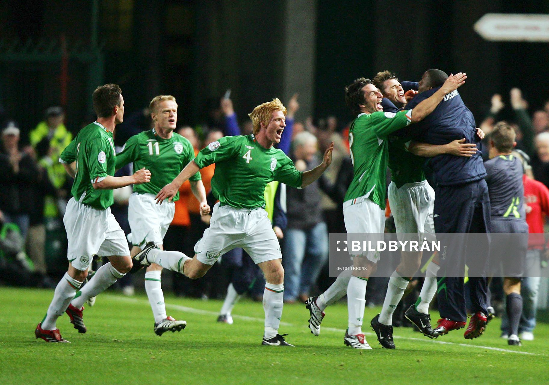 Kevin Kilbane, Irland, jubel med lagkamrater