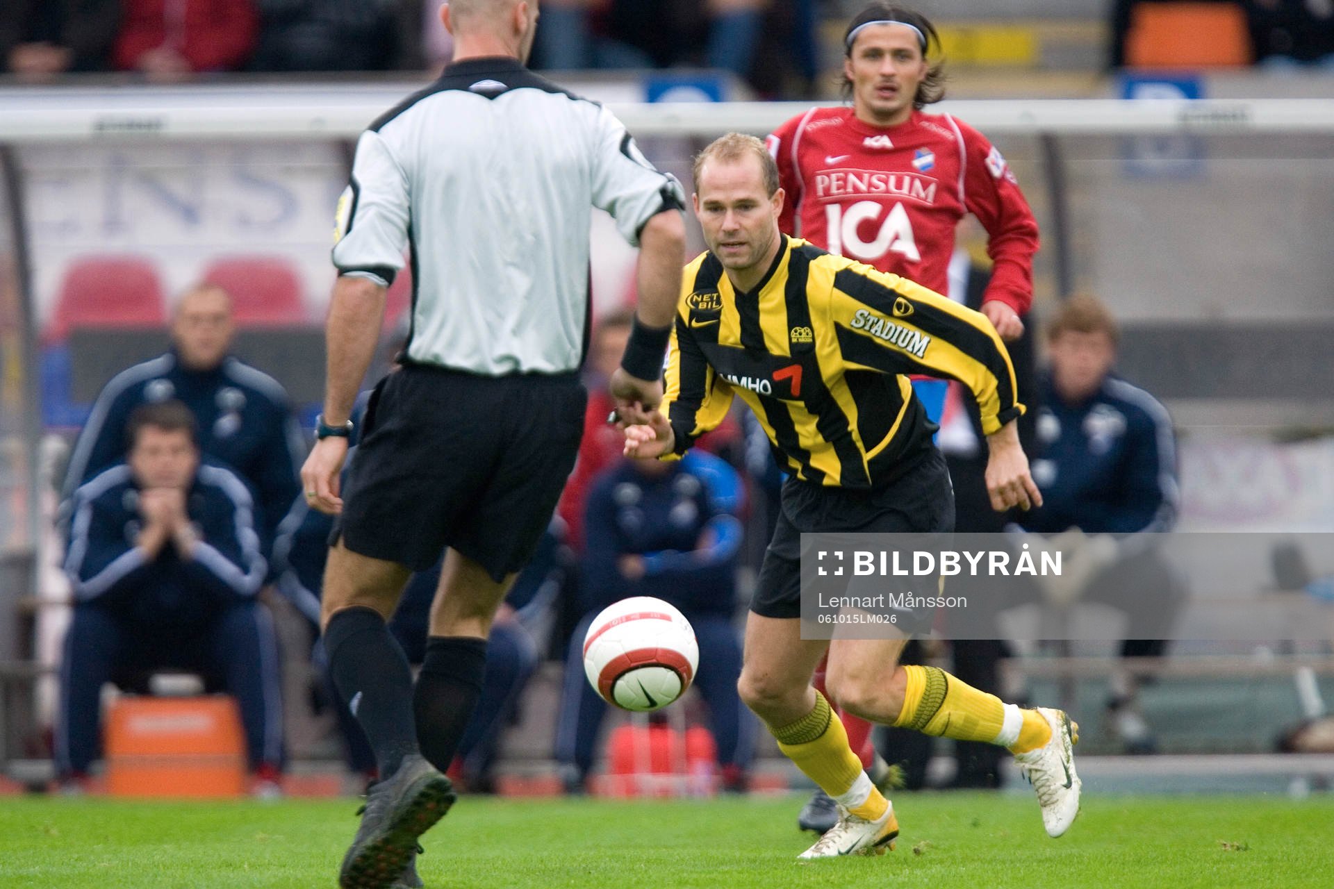 Roger Risholt, Häcken. Domare i vägen