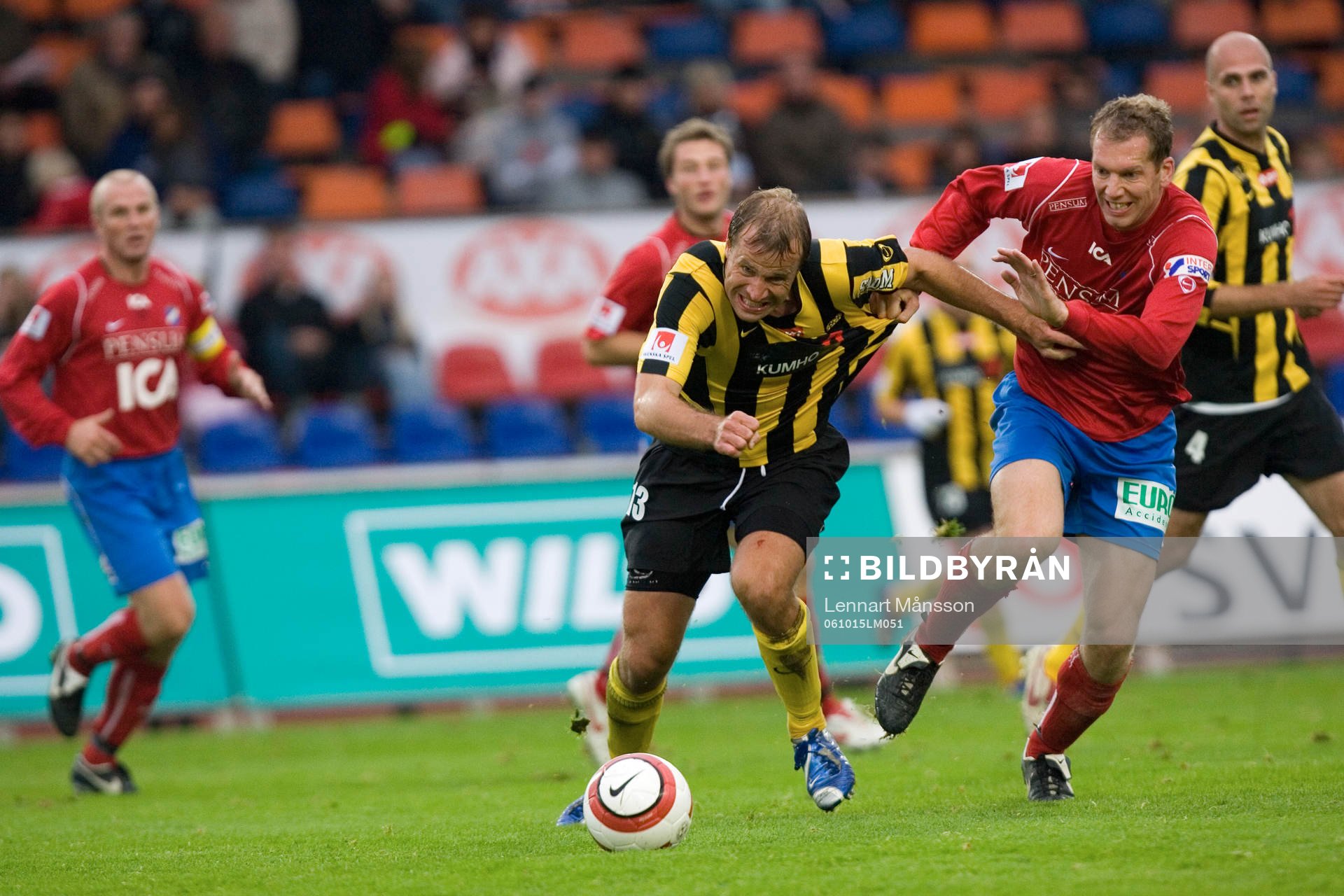 Hans Berggren, Häcken, rusar med bollen