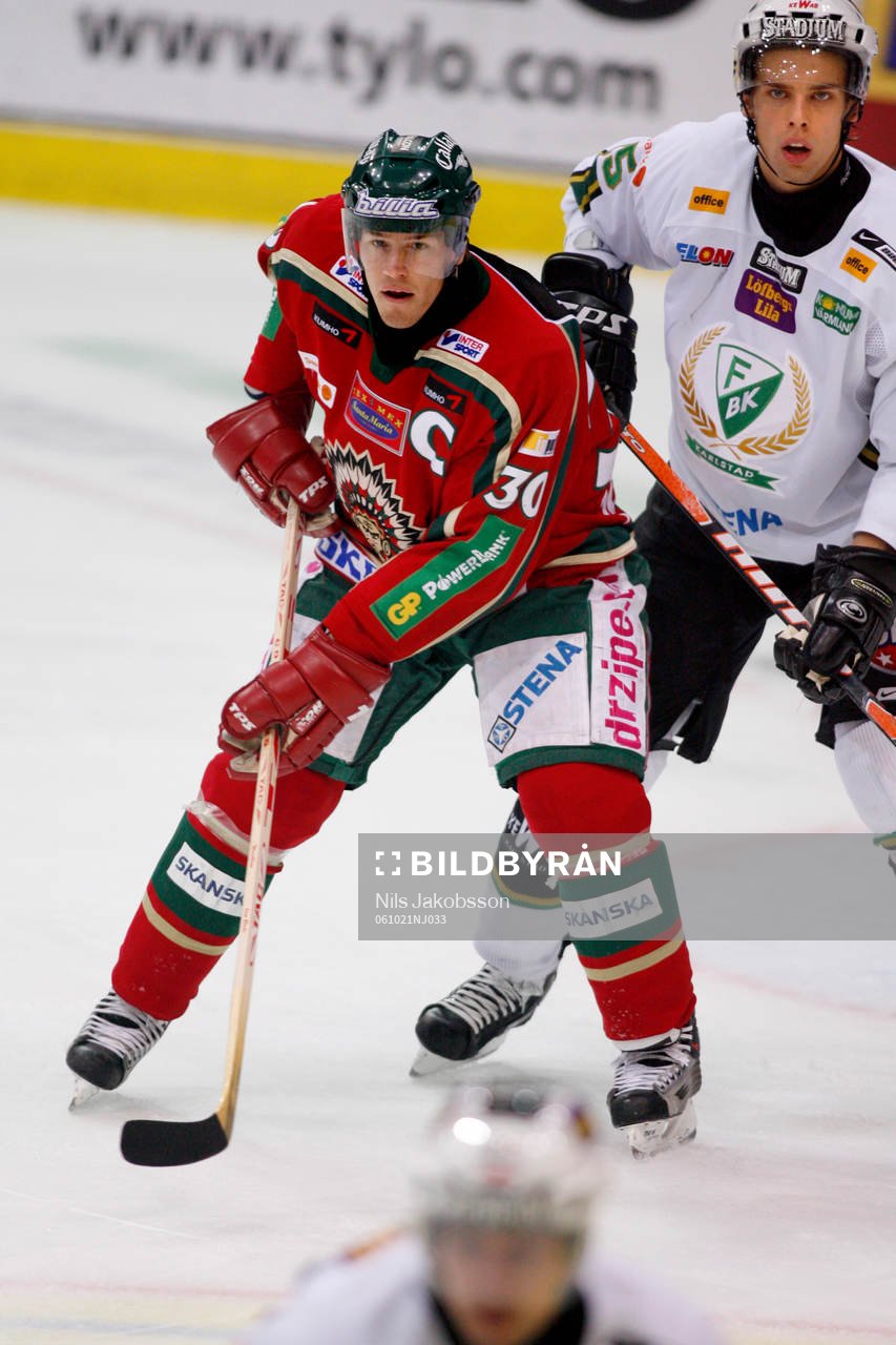 Jonas Johnson Frölunda, 700 elitseriematcher