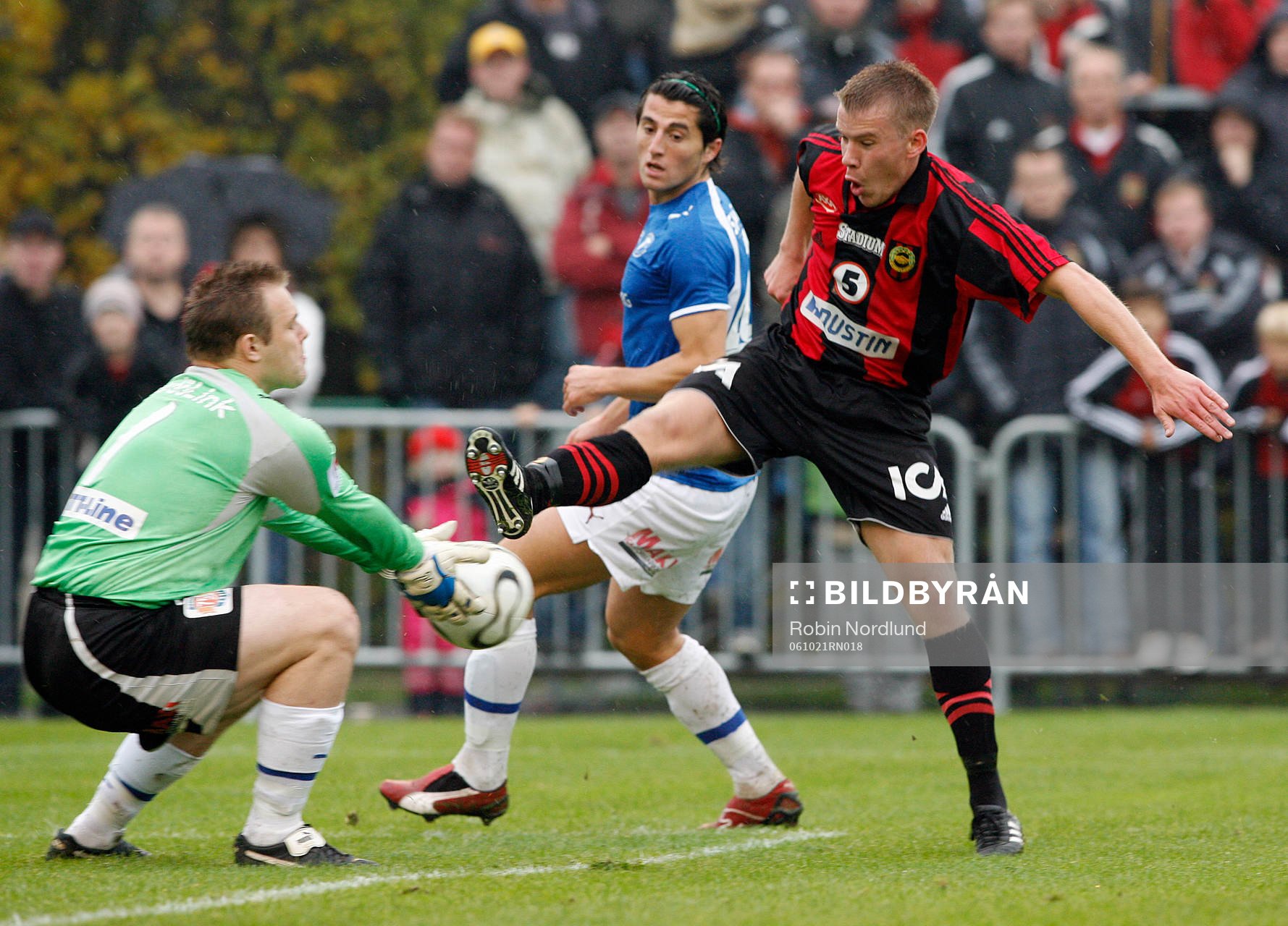 Joakim Runnemo, Brommapojkarna mot Fredrik Persson,