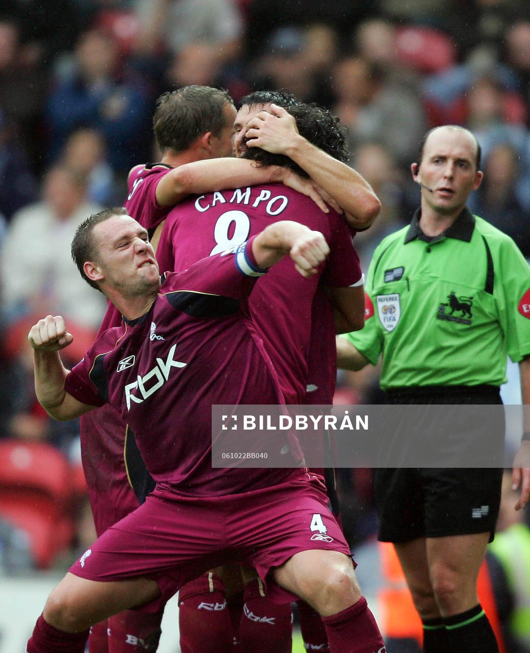  Kevin Nolan, Bolton, jubel efter Ivan Campo's mål.