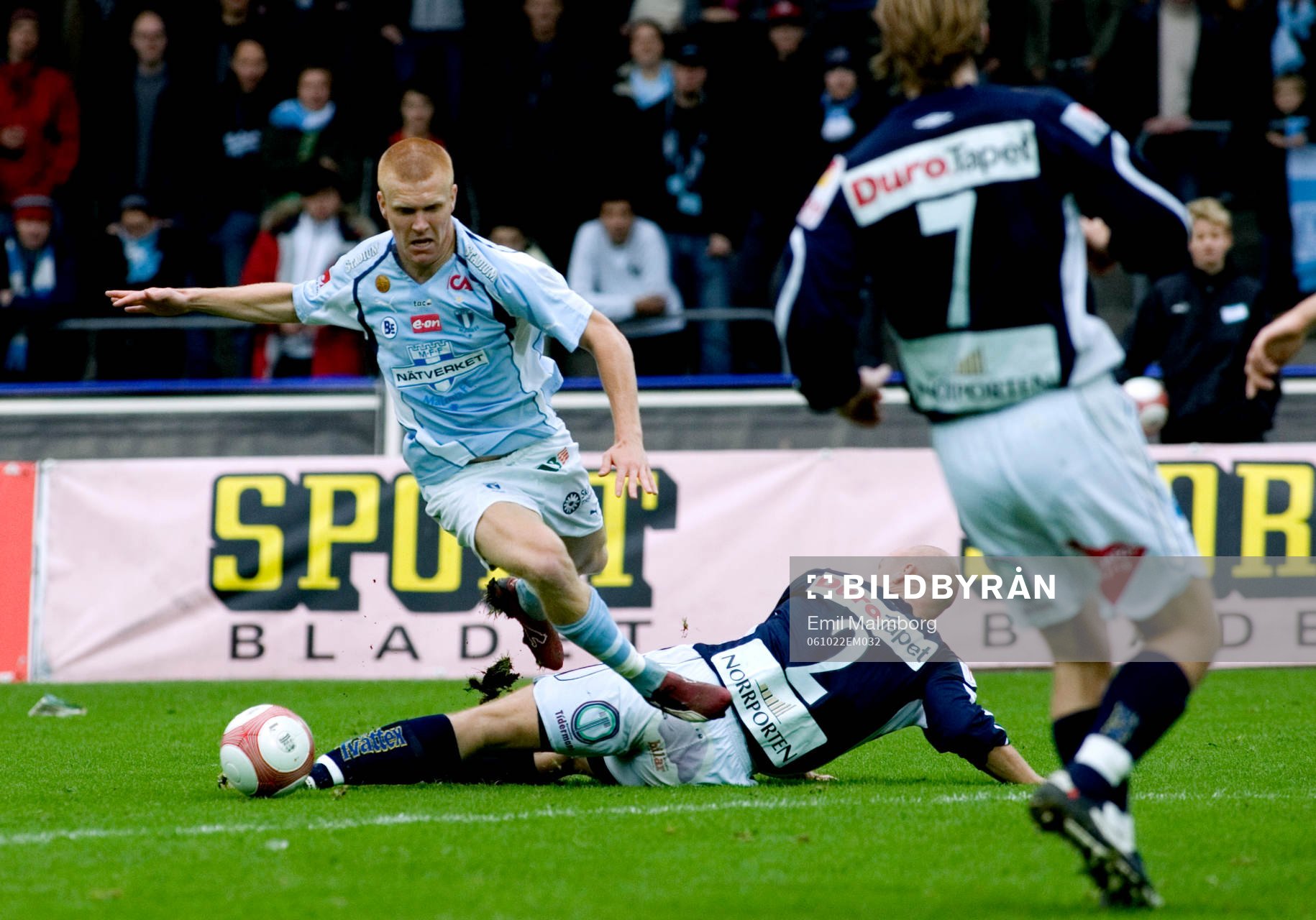 Emil Hallfredsson, Malmö, spelar fram till 2-0