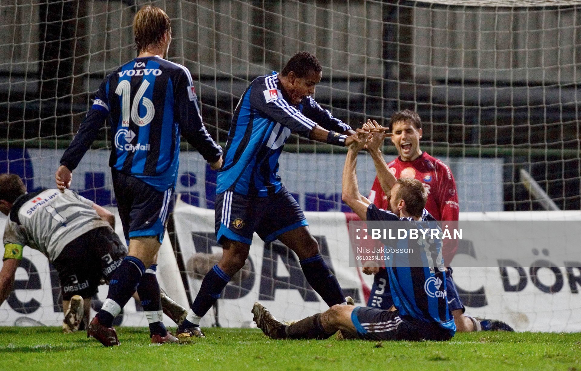 Mattias Jonson, Lance Davids, Markus Johannesson, Djurgården, jubel.
© Bildbyrån - 55010