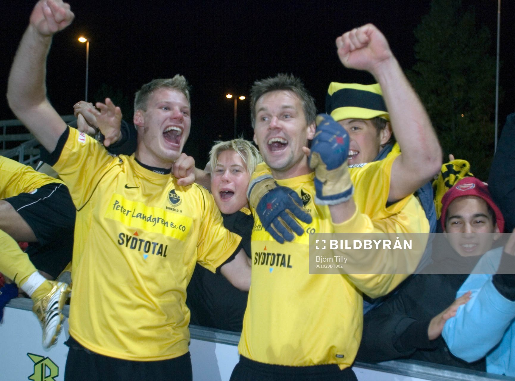 Jens Nordström, Bunkeflo gratuleras av sina fans