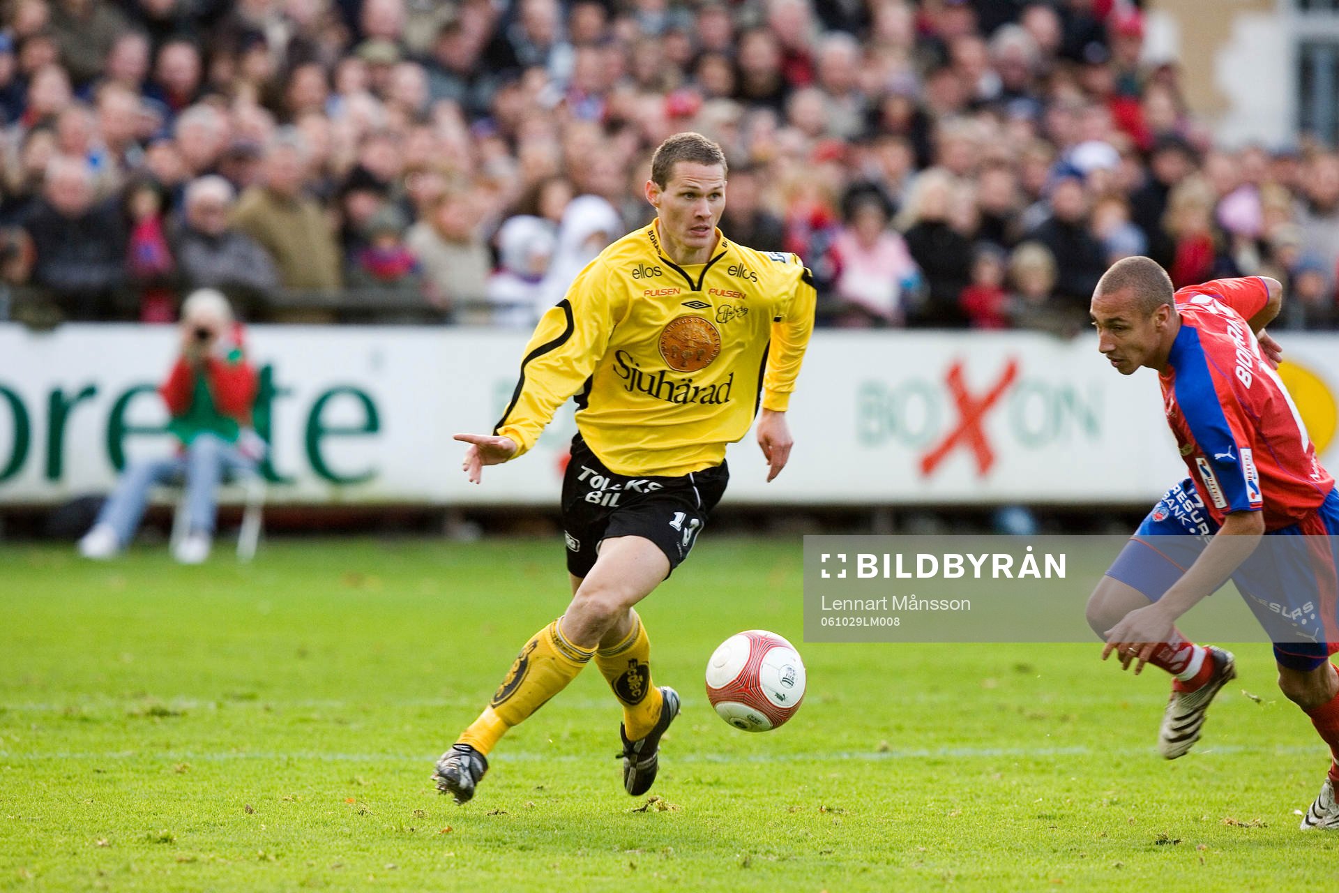 Jon Jönsson Elfsborg har bollen, Henrik Larsson