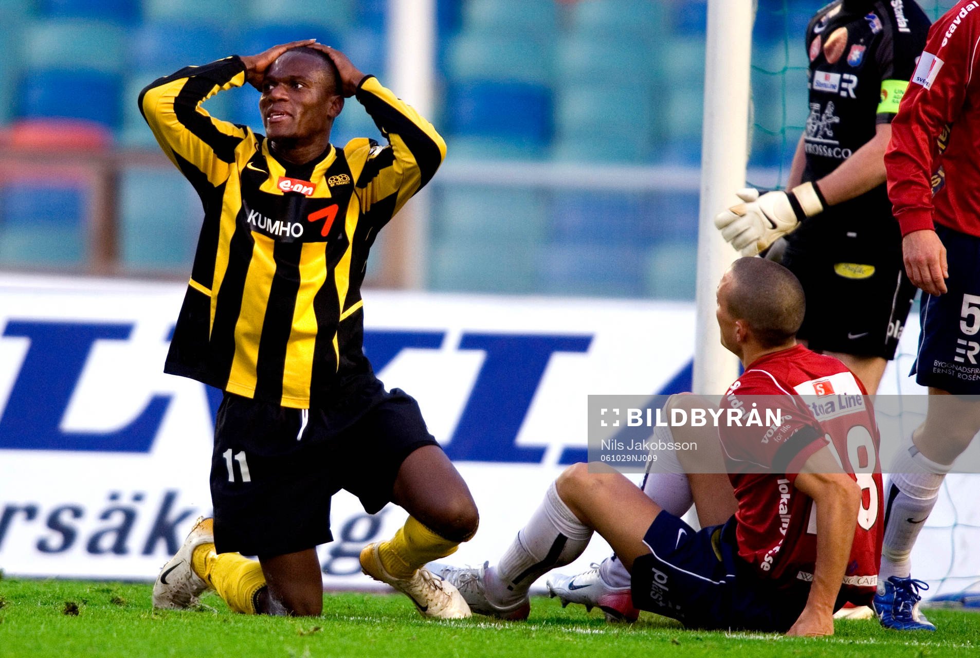 Robert Mambo Mumba, Häcken