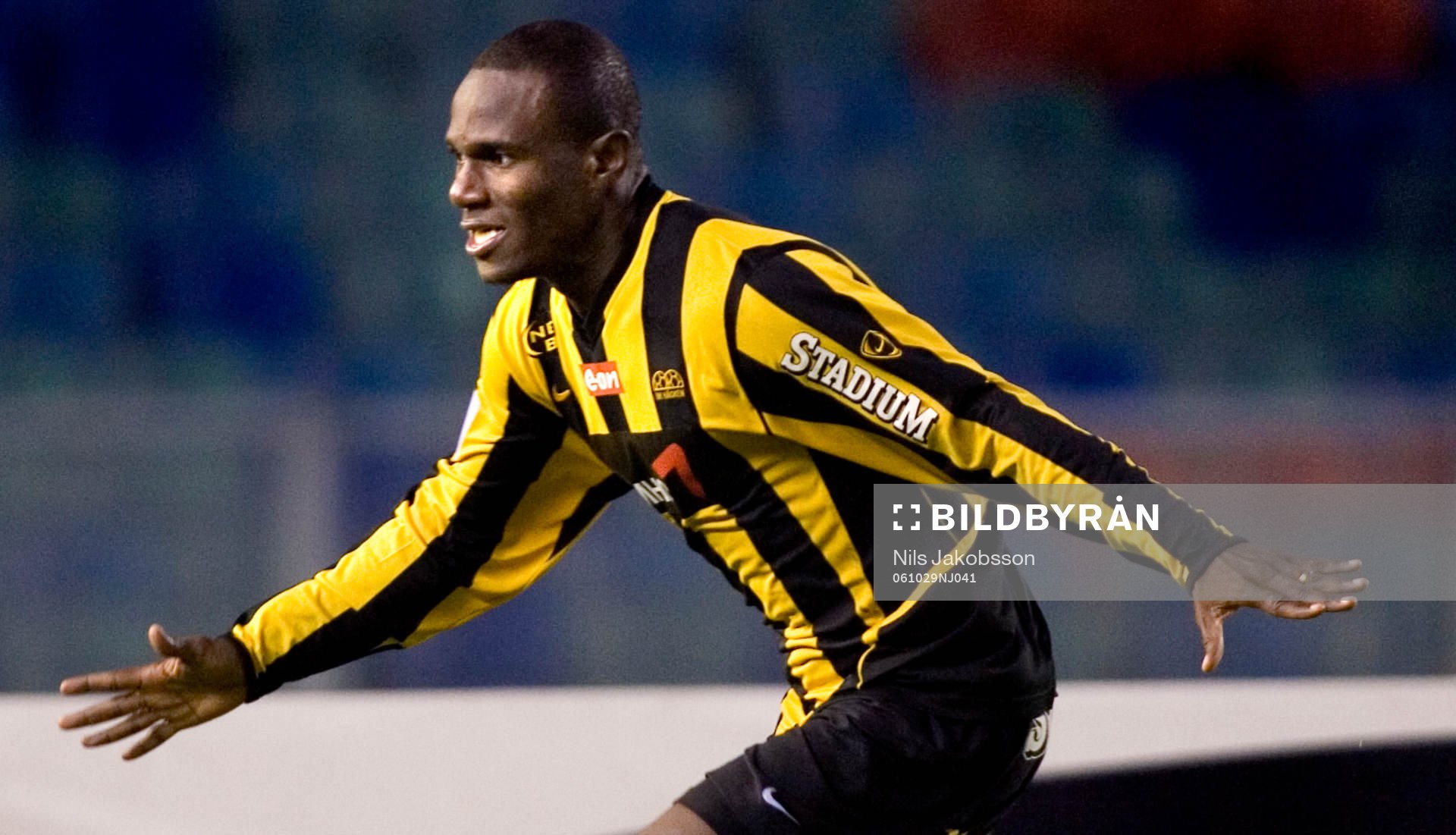 Robert Mambo-Mumba, Häcken (Jubel)