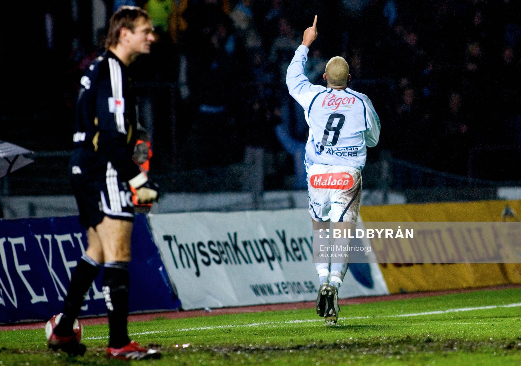 Junior, Malmö, har precis gjort 1-0. Jubel
