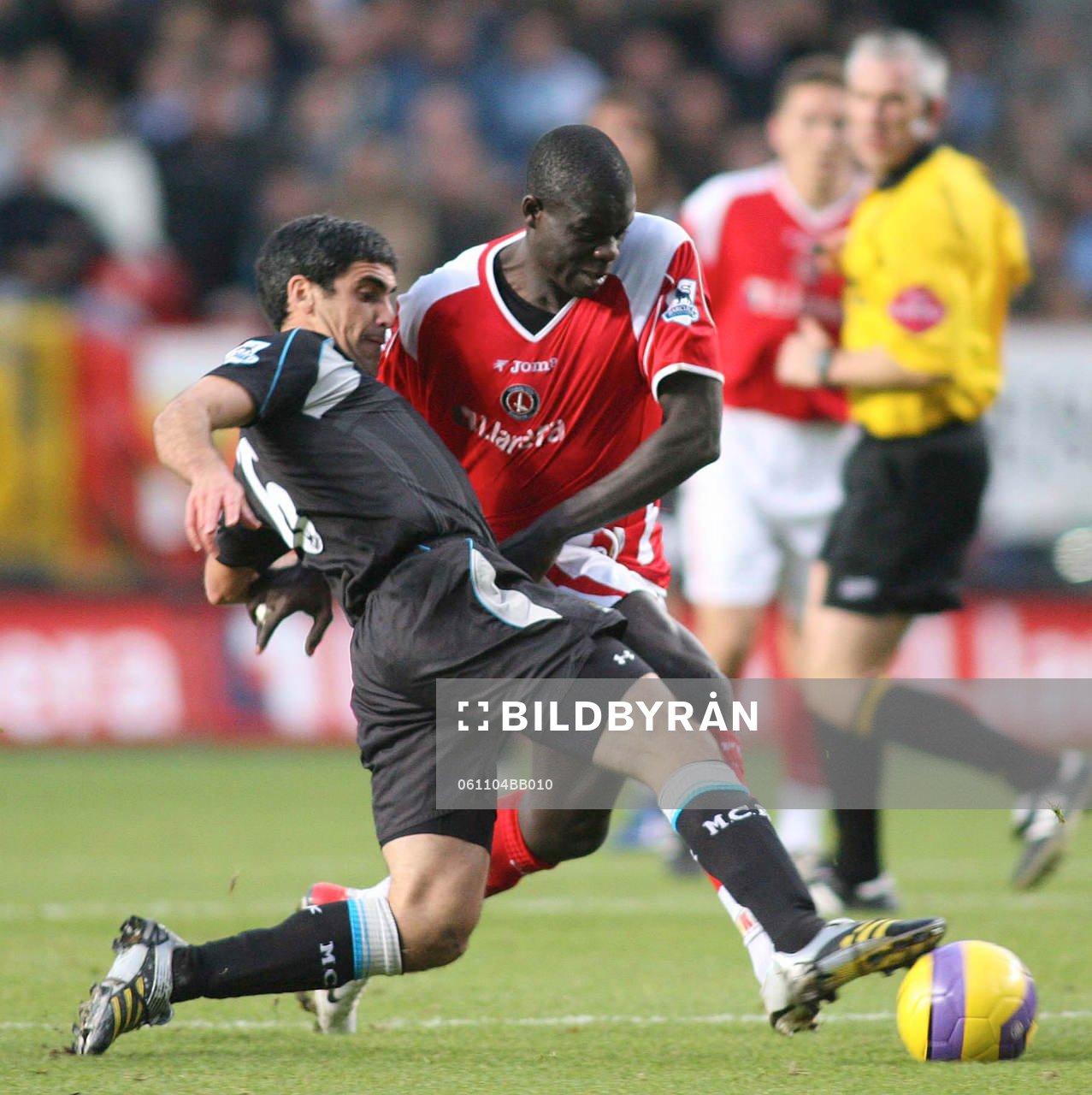  Amady Faye, Charlton och Claudio Reyna, Manchester.