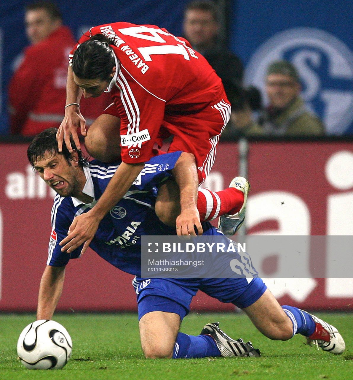  Mladen Krstajic, Schalke och Claudio Pizarro, München.