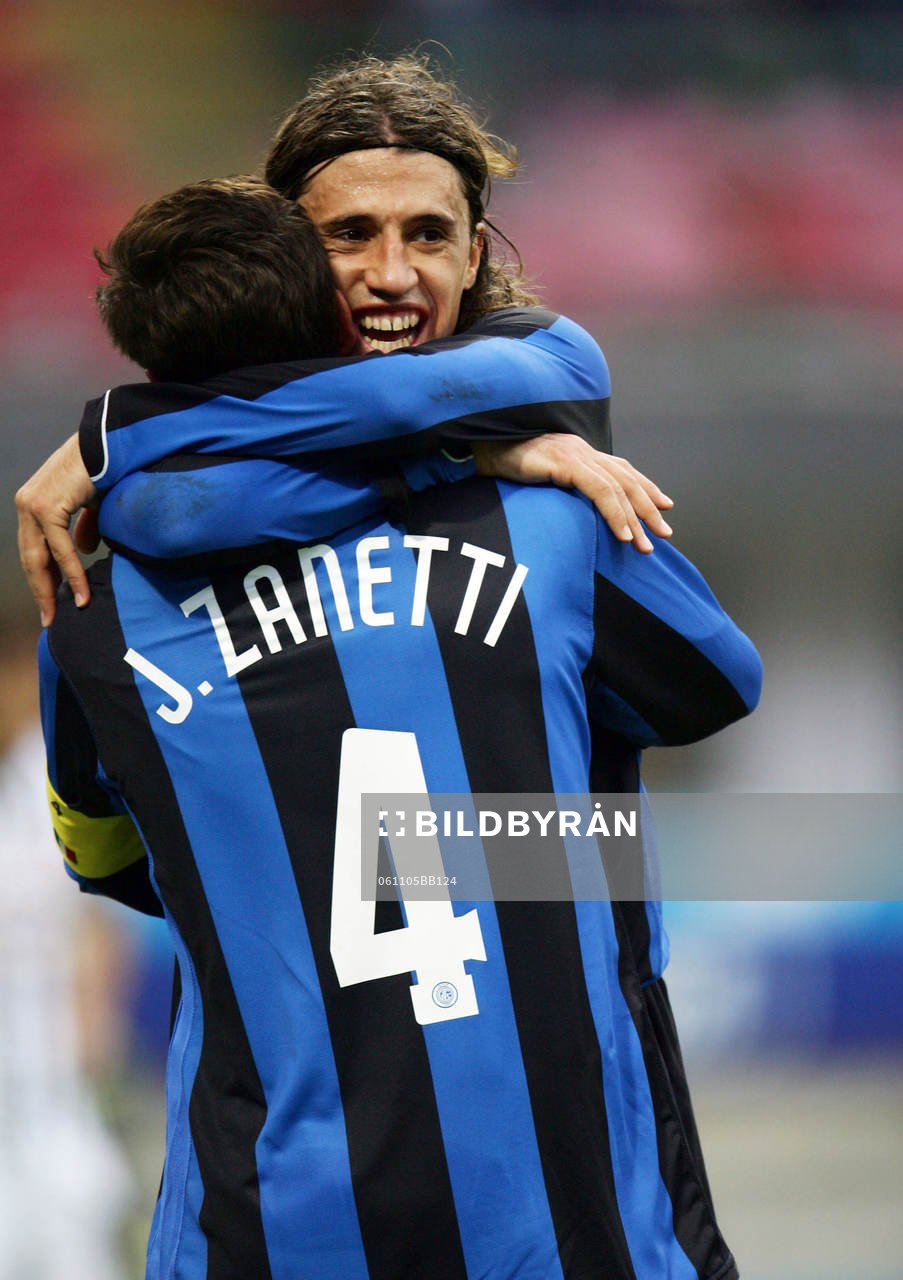 Crespo och Zanetti, Inter, jubel