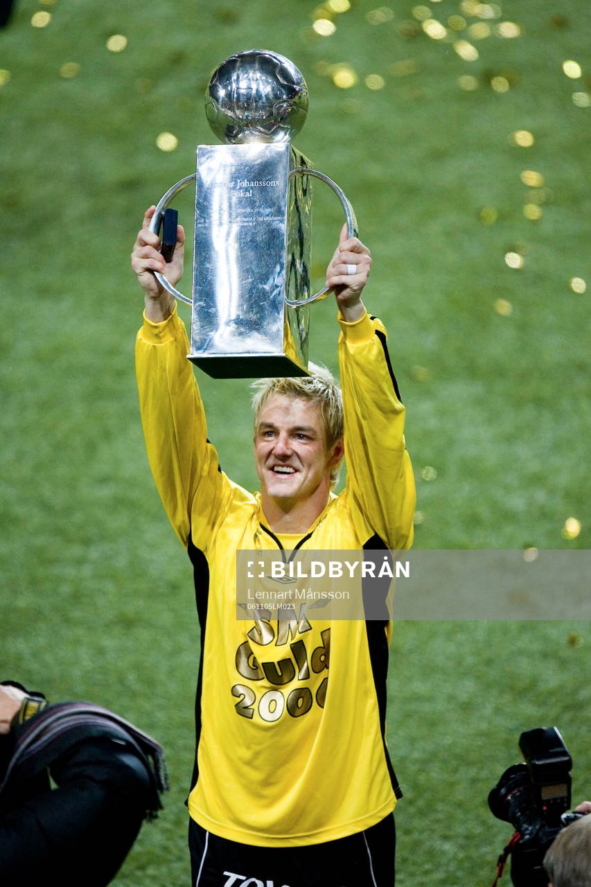 Guldjubel, Mathias Svensson med Lennart Johanssons pokal.