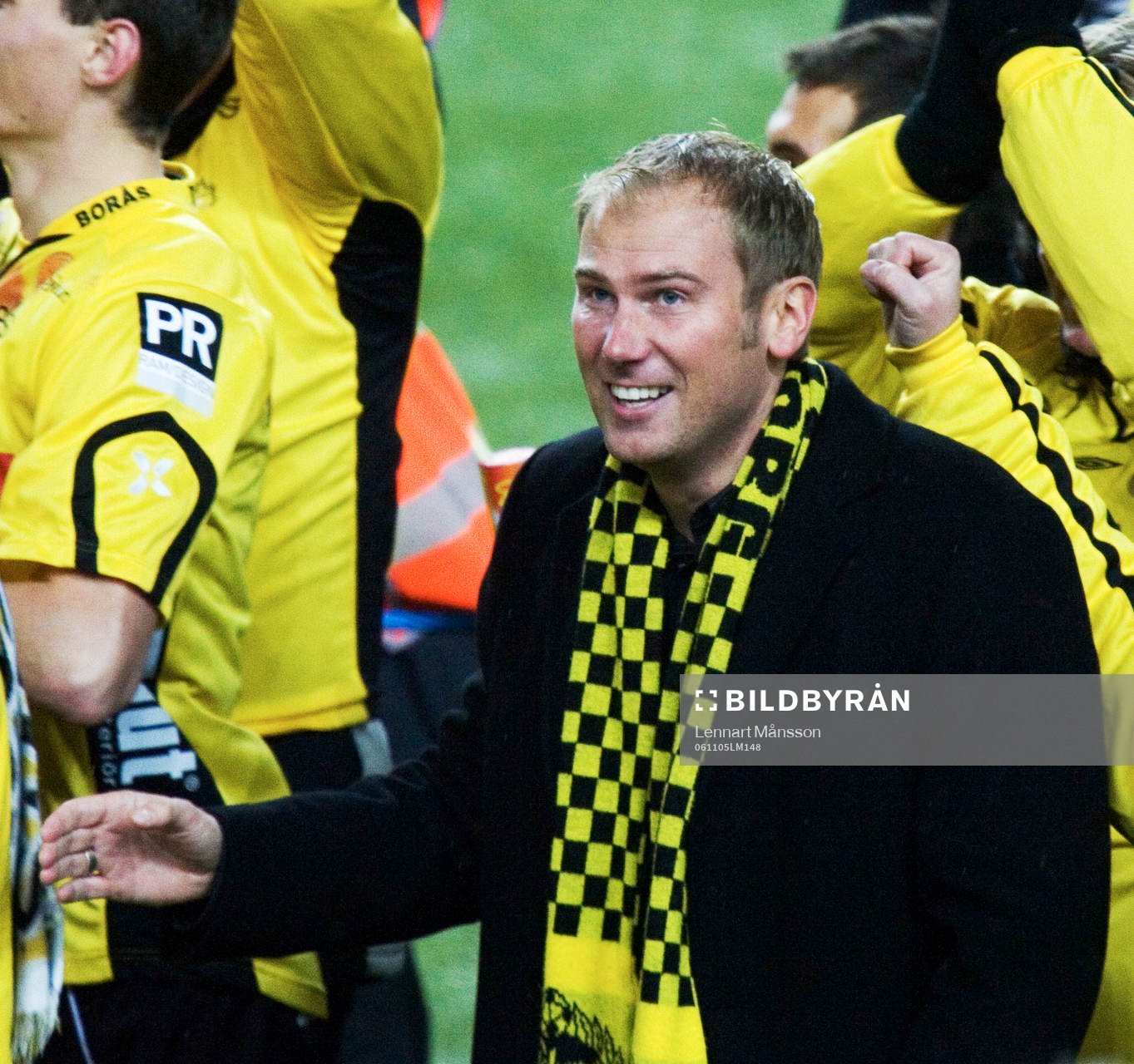 Magnus Haglund, tränare, Elfsborg, glädje, halsduk,