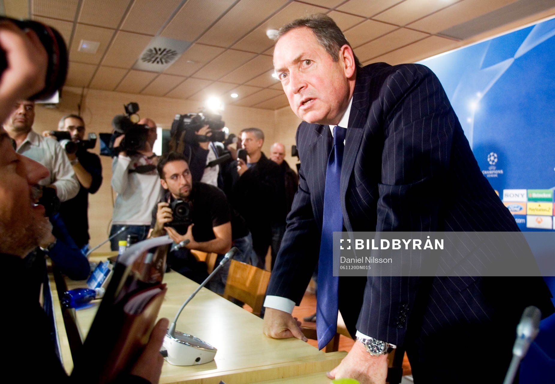 Gérard Houllier, tränare Lyon på presskonferens