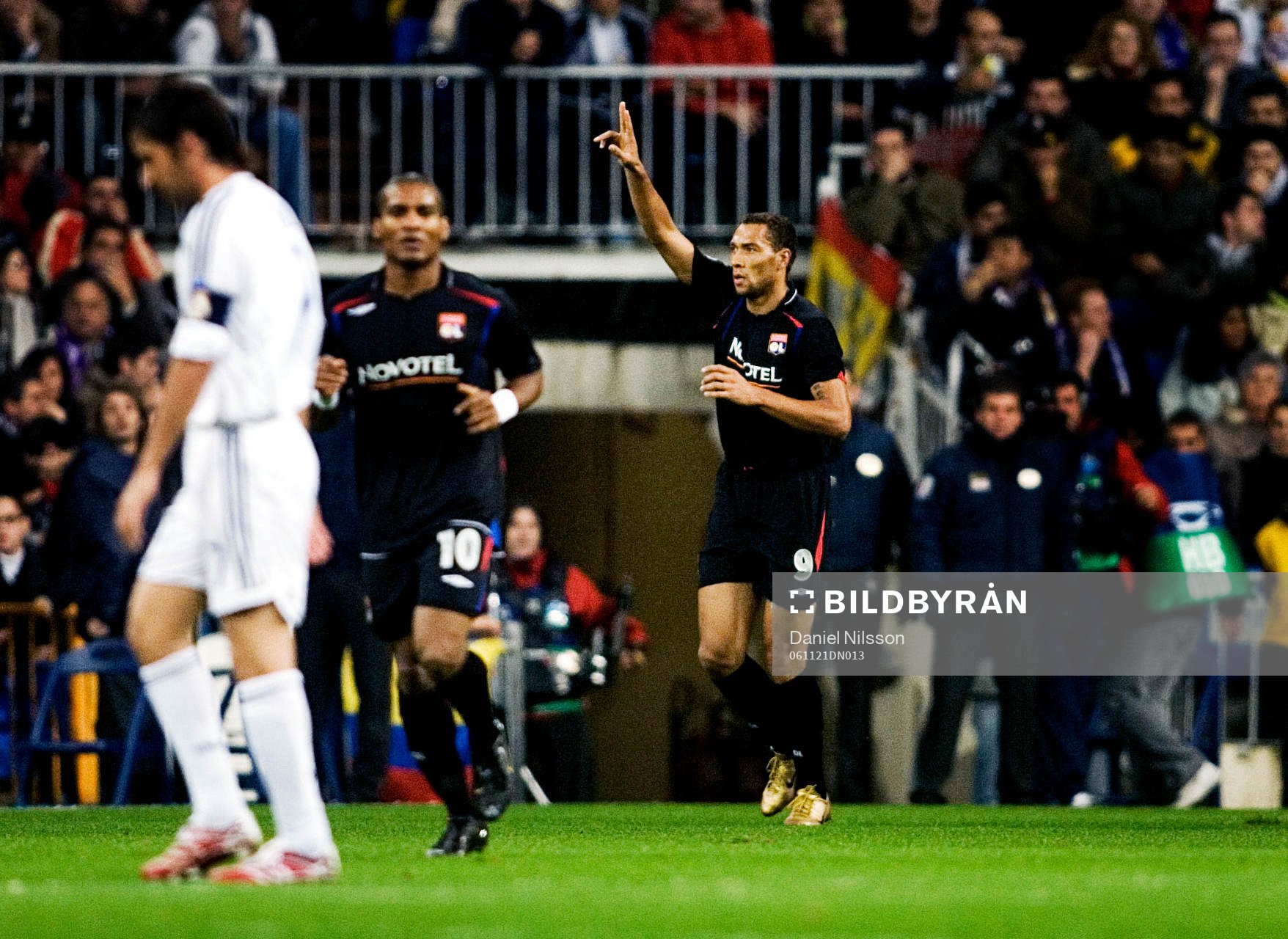 John Carew, Lyon, jubel