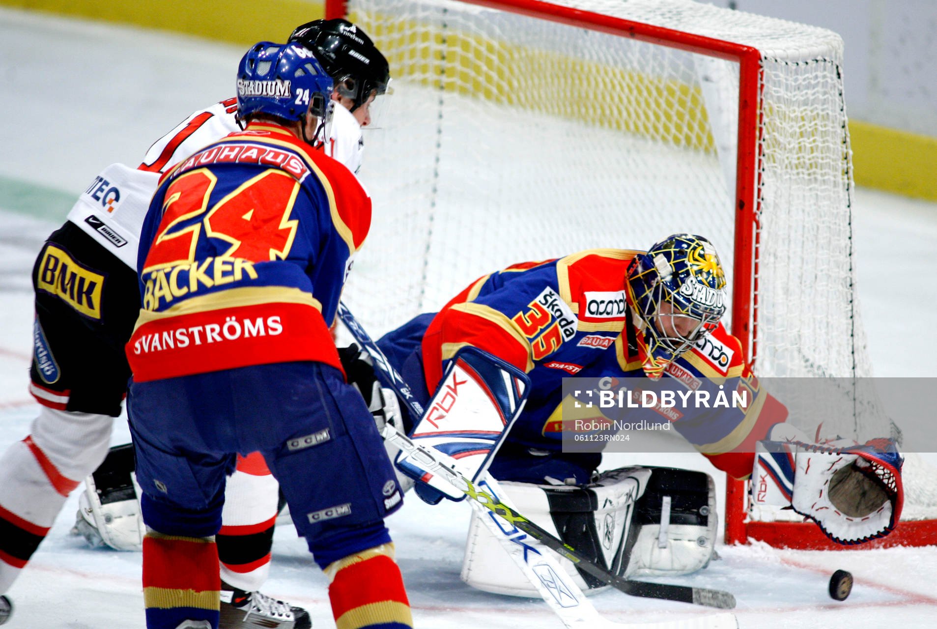 Teemu Lassila, Målvakt Djurgården räddar