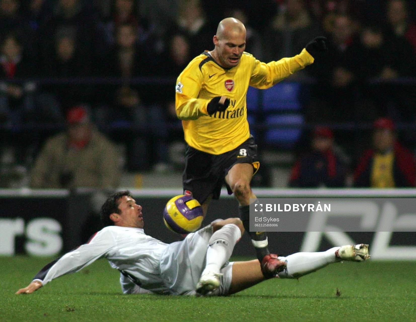 Gary Speed, Bolton och Fredrik Ljungberg, Arsenal