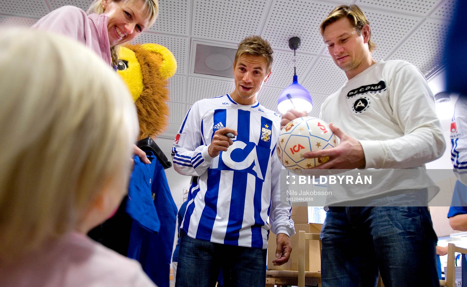 Fotboll, IFK Göteborg besöker barnkliniken på Östra