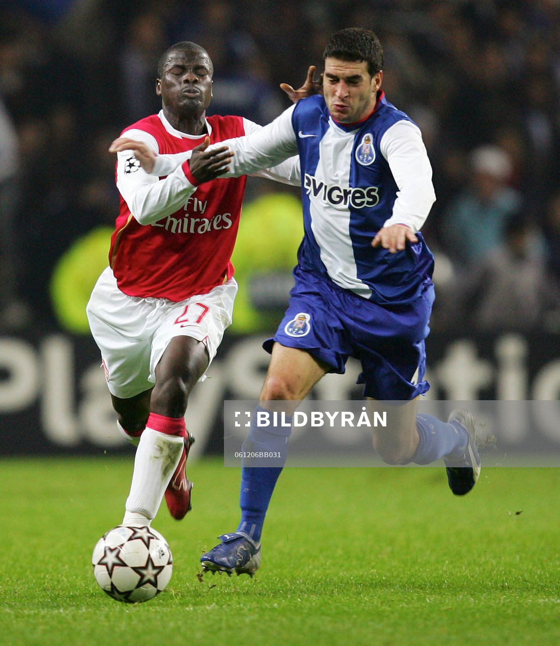 Emmanuel Eboue, Arsenal och Lisandro Lopez, Porto