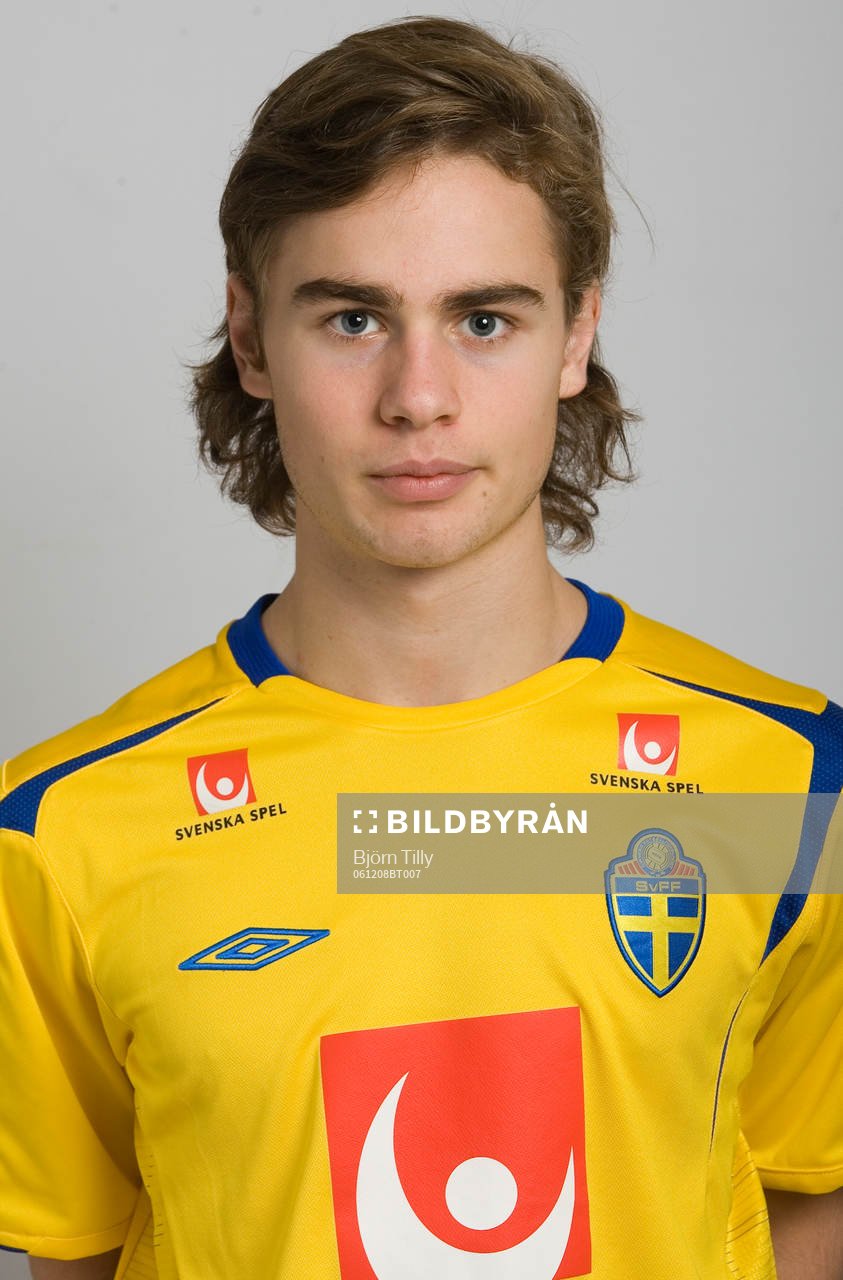 Simon Helg, Sverige