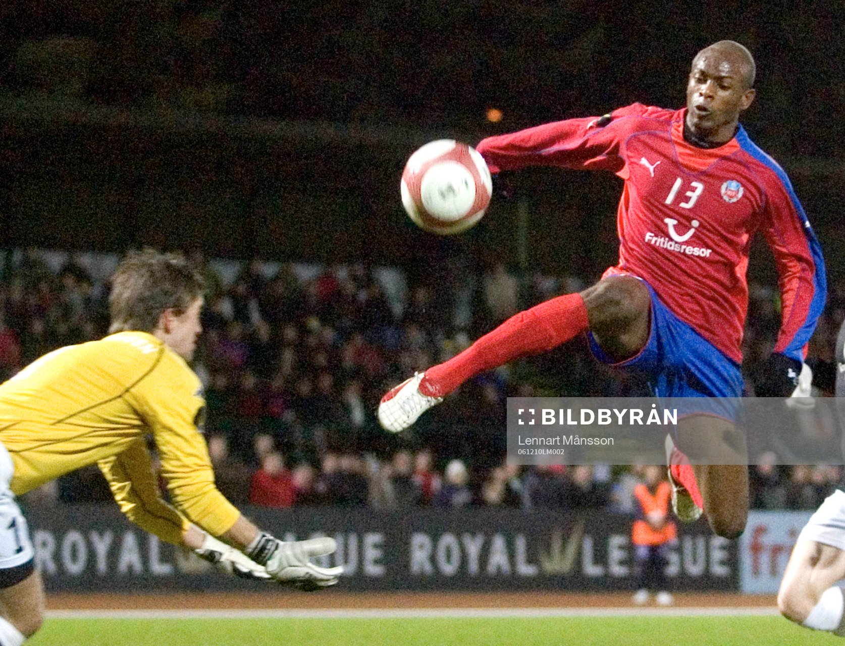 Luton Shelton ytterst nära överlista Johan Thorbjörnsen