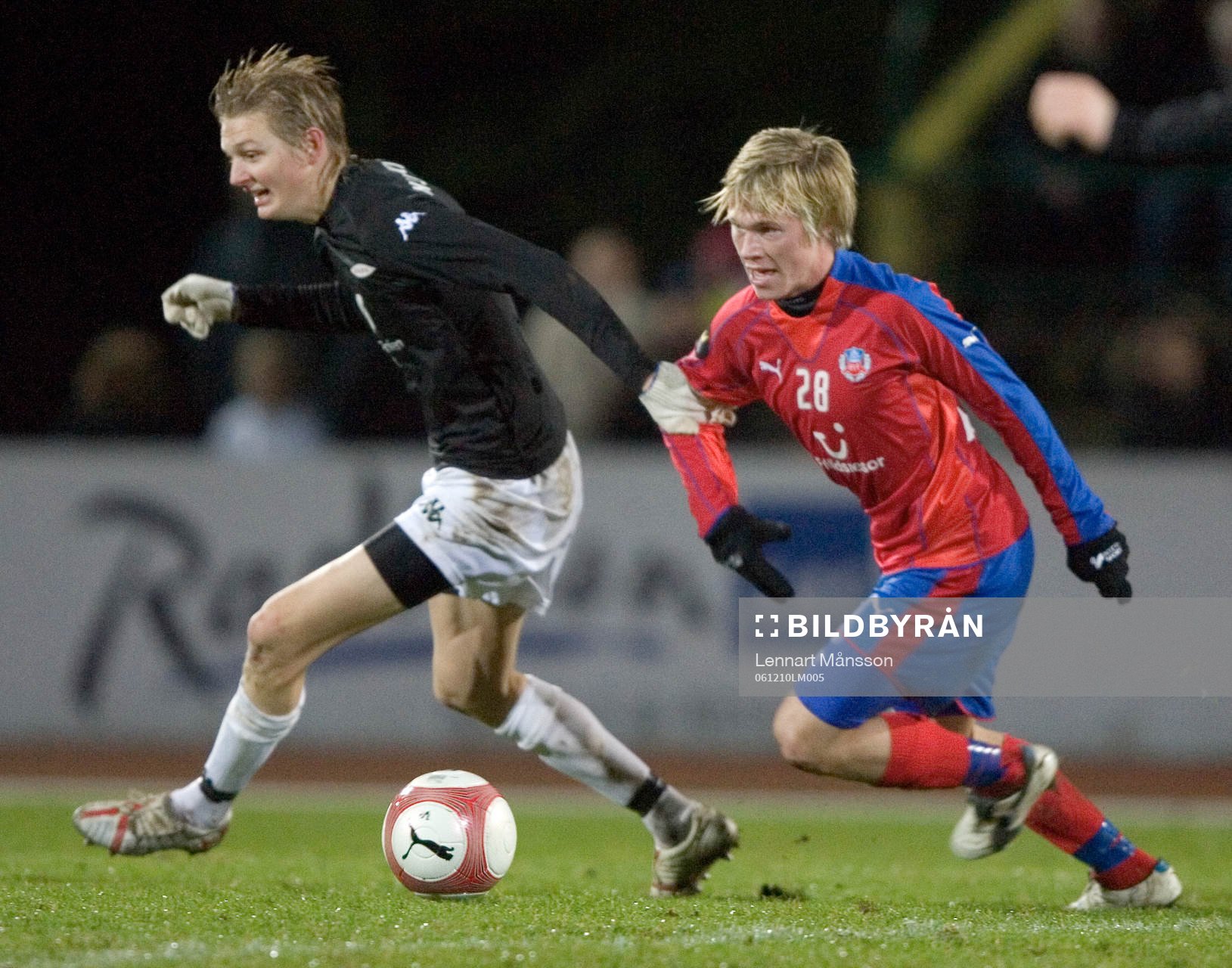 Unge Andreas Landgren, Helsingborg tar hand om bollen