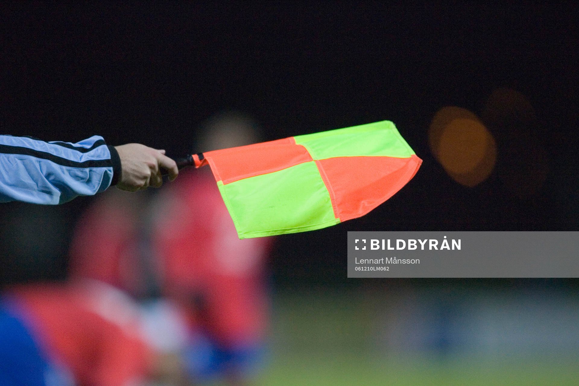 Linjeman, Assisterande domare, Flagga, Offside