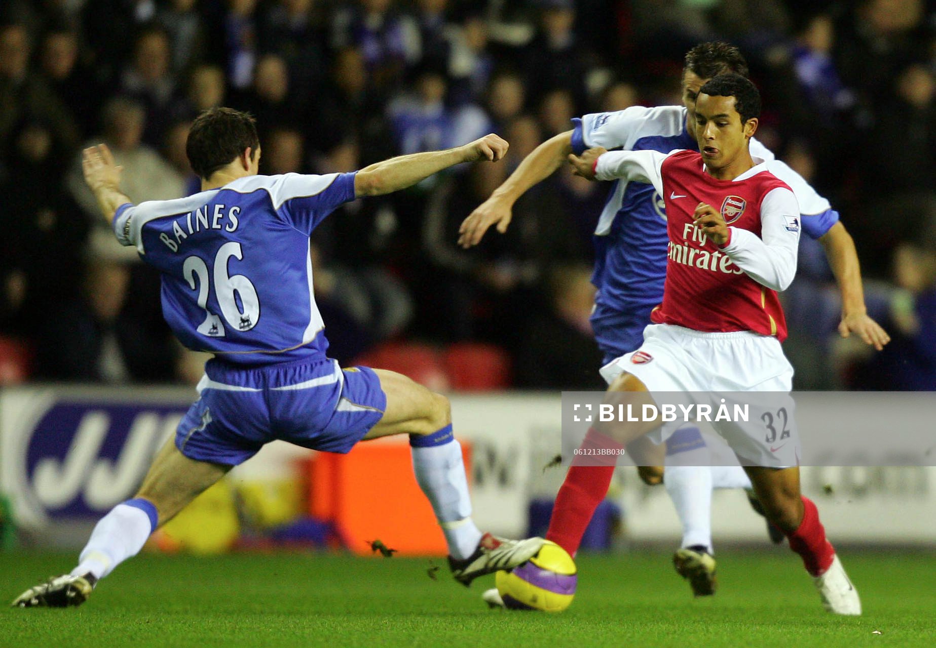 Theo Walcott, Arsenal och Leighton Baines, Wigan
