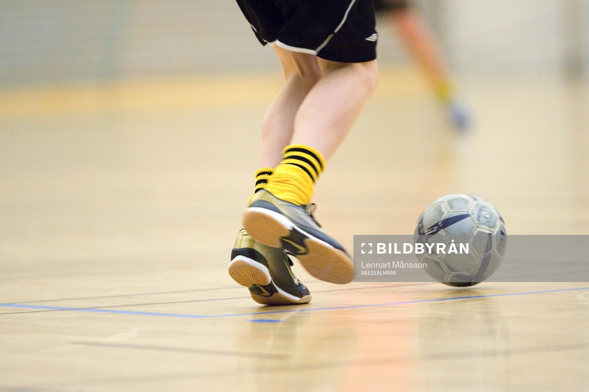 Ungdom, ungdomar, träning, innefotboll, boll, fot