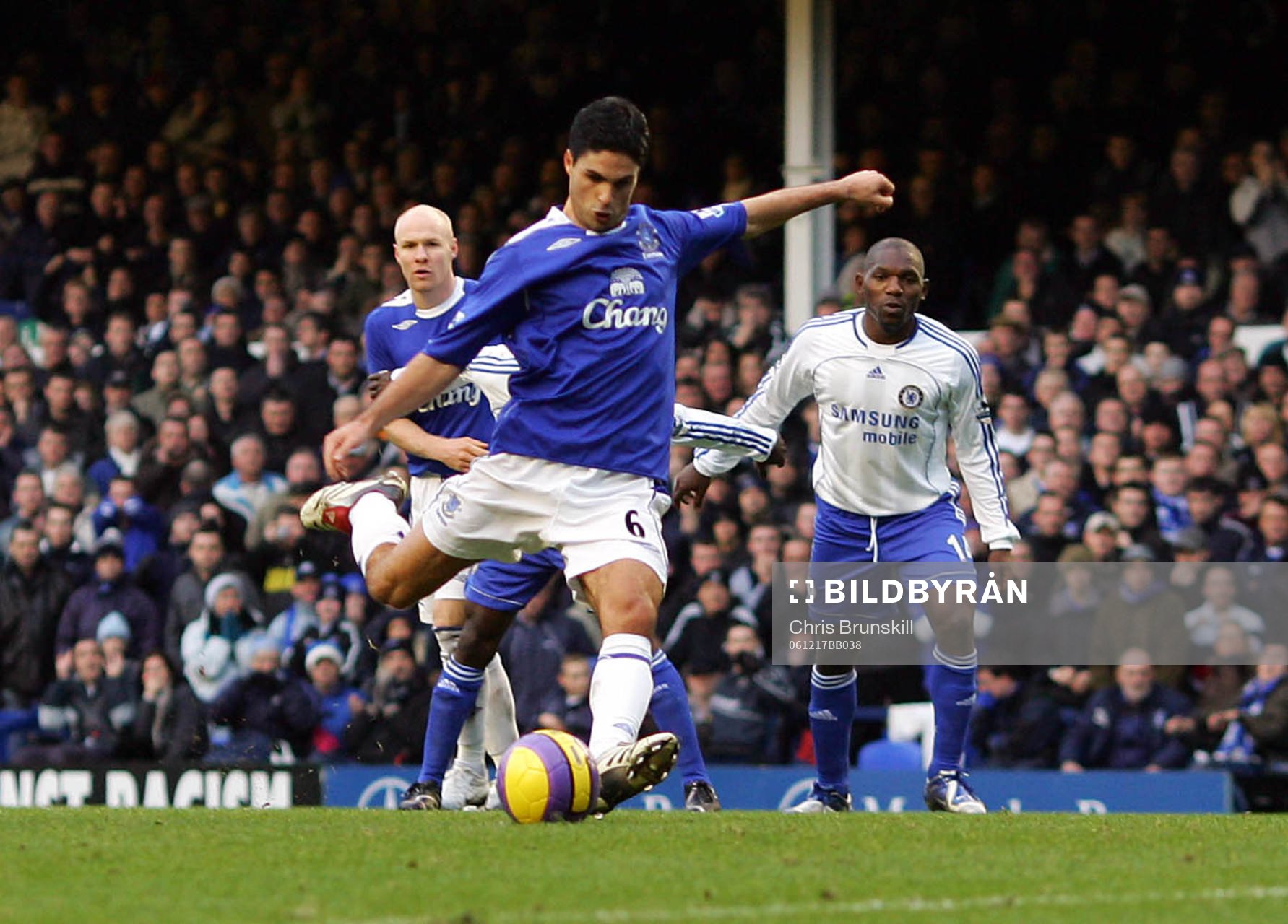 Mikel Arteta, Everton gör det första målet